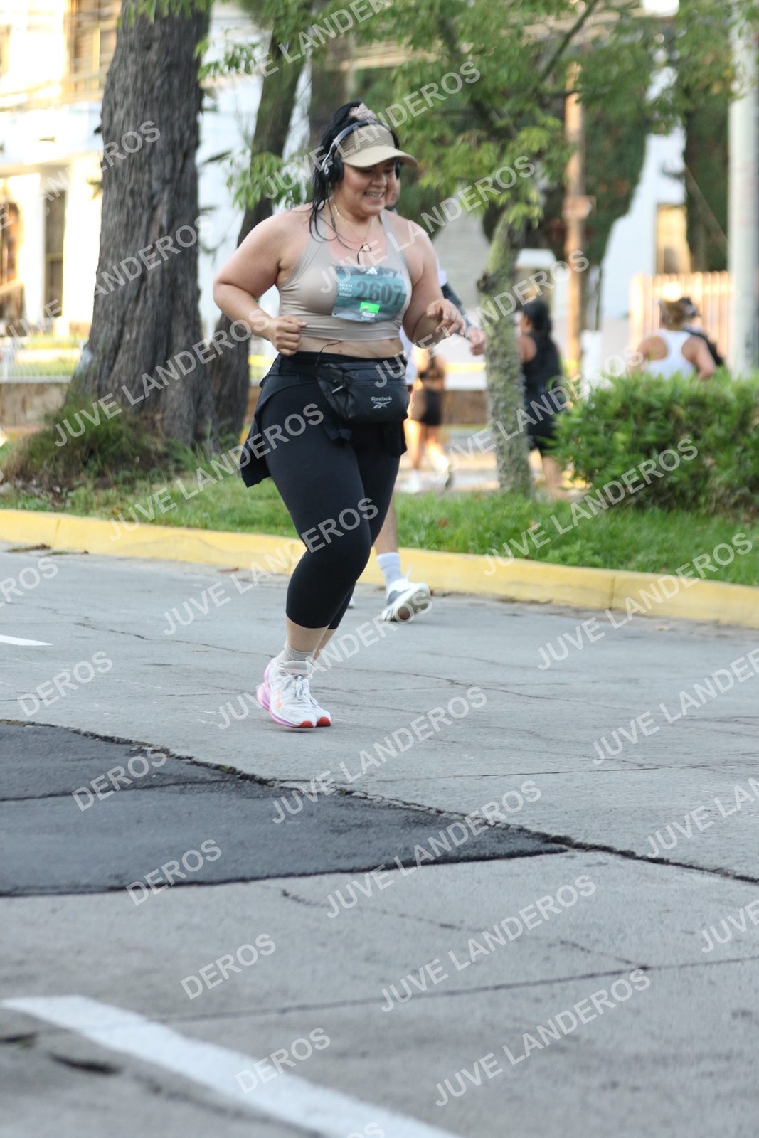 Foto de ADIDAS SPLITS GUADALAJARA 15K / 30K en Av. San Ignacio esquina Av. Ignacio L. Vallarta, Zapopan a las 07:25 · dorsal 2607