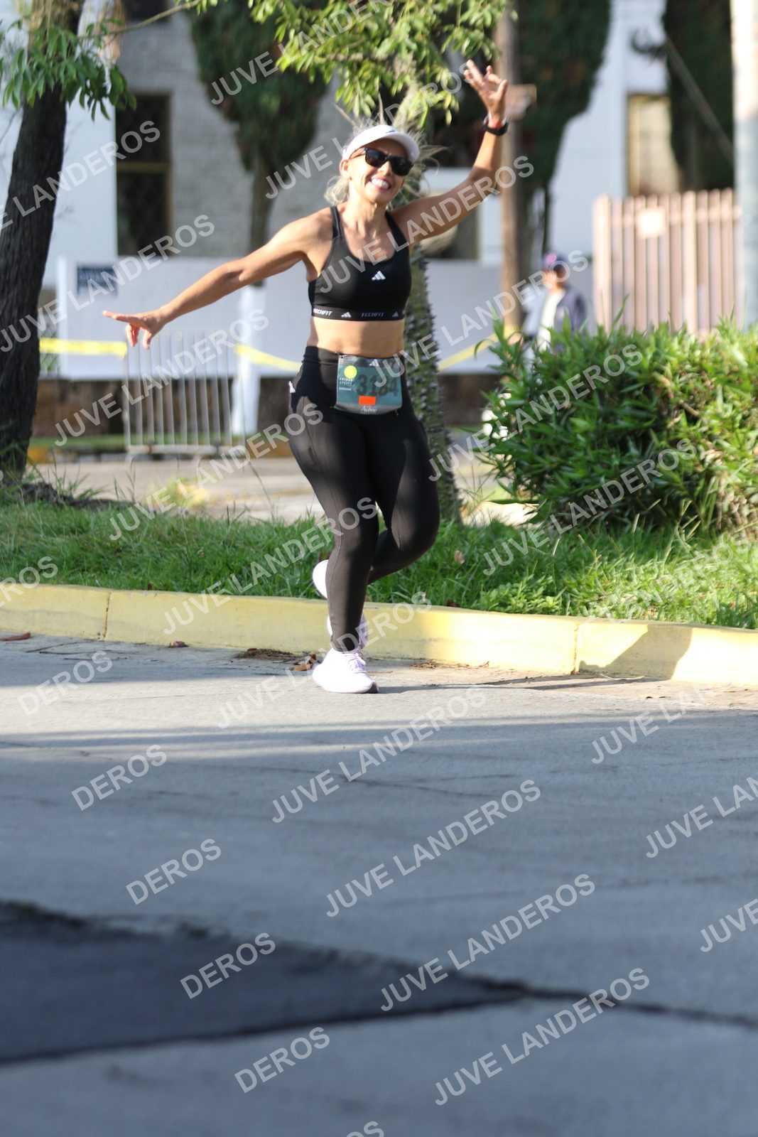 Foto de ADIDAS SPLITS GUADALAJARA 15K / 30K en Av. San Ignacio esquina Av. Ignacio L. Vallarta, Zapopan a las 08:23 · dorsal 3184