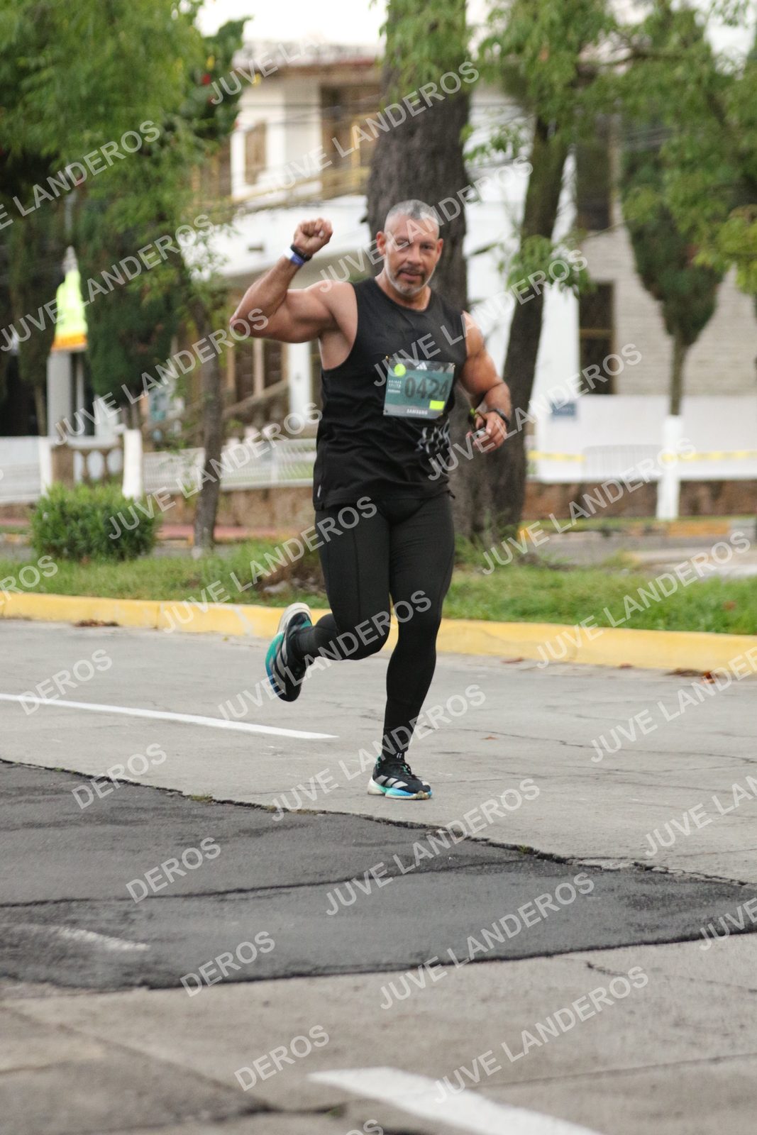 Foto de ADIDAS SPLITS GUADALAJARA 15K / 30K en Av. San Ignacio esquina Av. Ignacio L. Vallarta, Zapopan a las 06:52 · dorsal 424