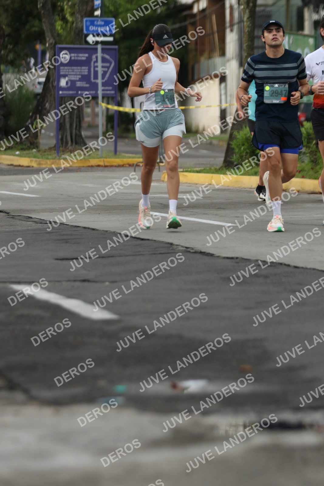 Foto de ADIDAS SPLITS GUADALAJARA 15K / 30K en Av. San Ignacio esquina Av. Ignacio L. Vallarta, Zapopan a las 06:59 · dorsal 2947, 1549