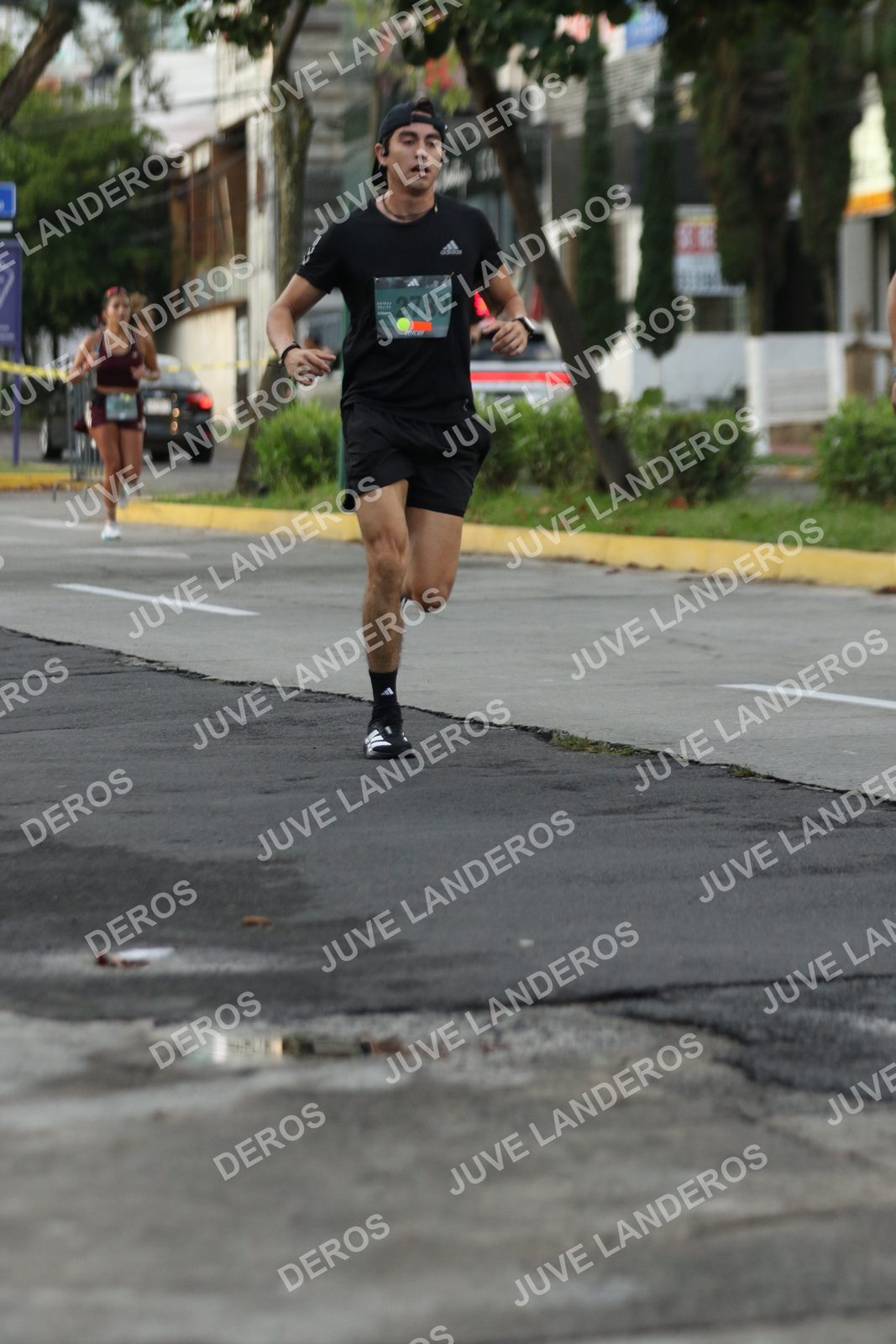 Foto de ADIDAS SPLITS GUADALAJARA 15K / 30K en Av. San Ignacio esquina Av. Ignacio L. Vallarta, Zapopan a las 07:03 · dorsal 2789