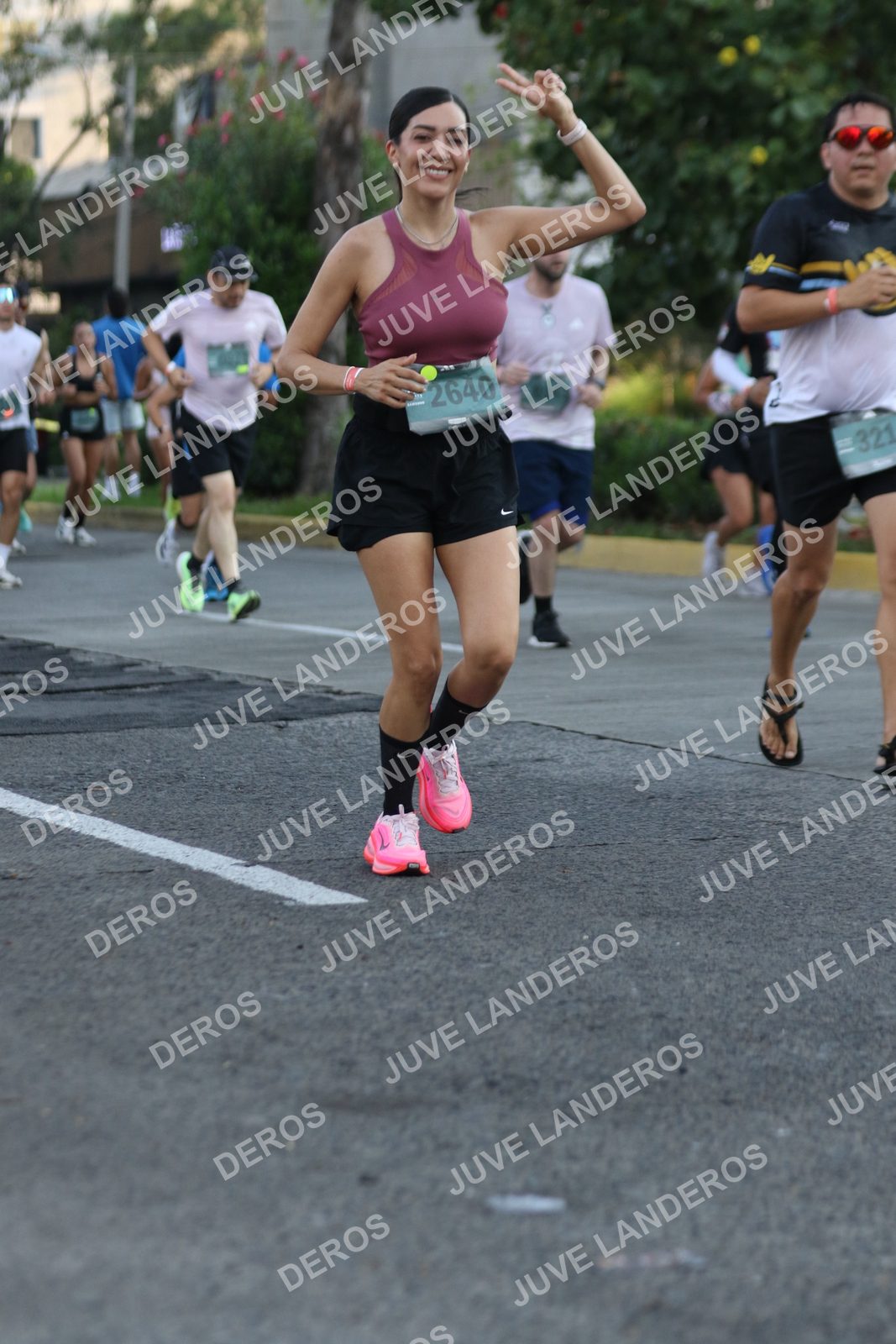 Foto de ADIDAS SPLITS GUADALAJARA 15K / 30K en Av. San Ignacio esquina Av. Ignacio L. Vallarta, Zapopan a las 07:33 · dorsal 321, 2640
