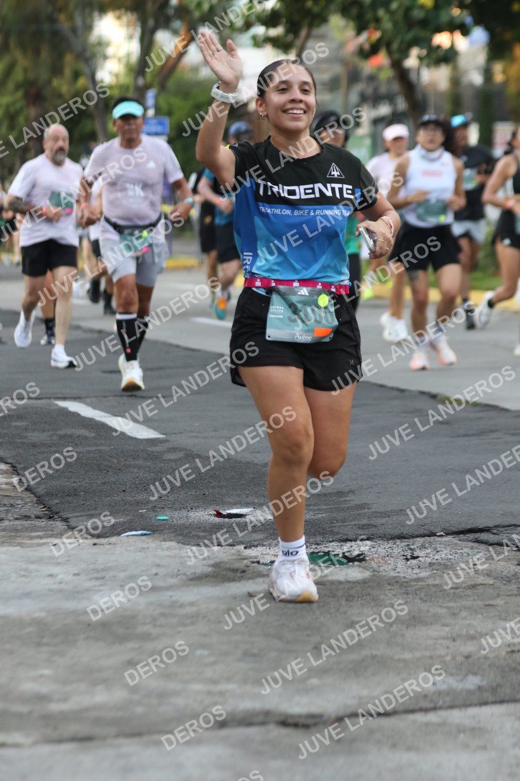 Foto de ADIDAS SPLITS GUADALAJARA 15K / 30K en Av. San Ignacio esquina Av. Ignacio L. Vallarta, Zapopan a las 07:06 · dorsal 3100