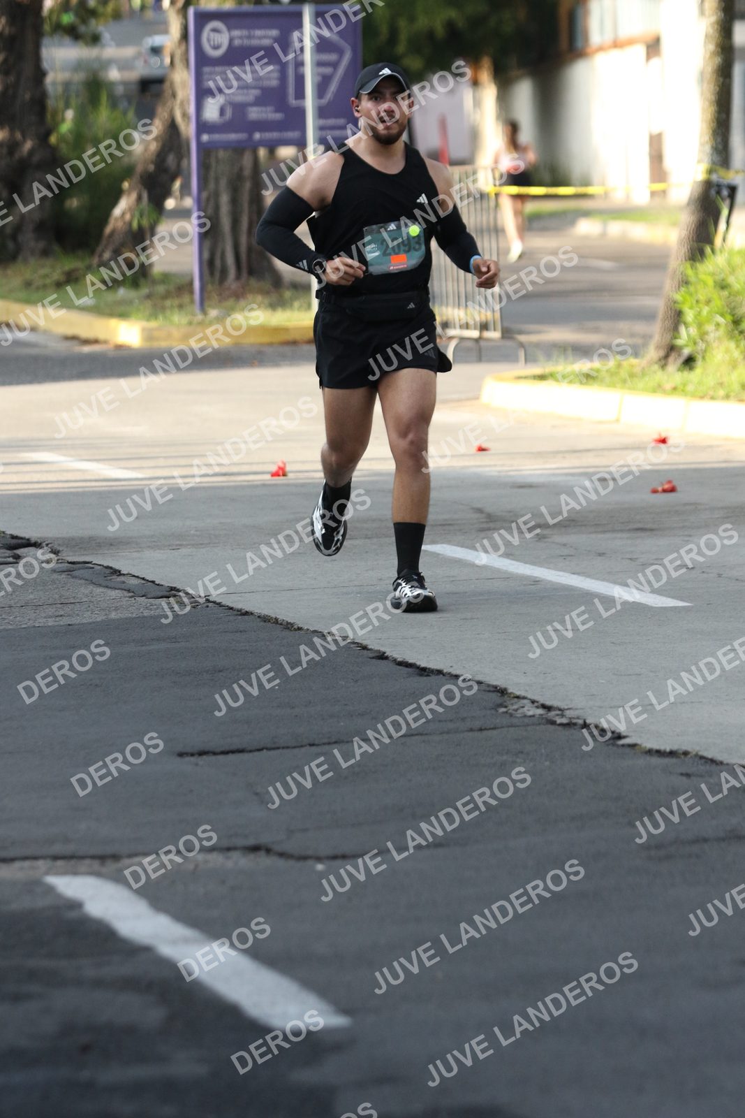 Foto de ADIDAS SPLITS GUADALAJARA 15K / 30K en Av. San Ignacio esquina Av. Ignacio L. Vallarta, Zapopan a las 08:14 · dorsal 2093