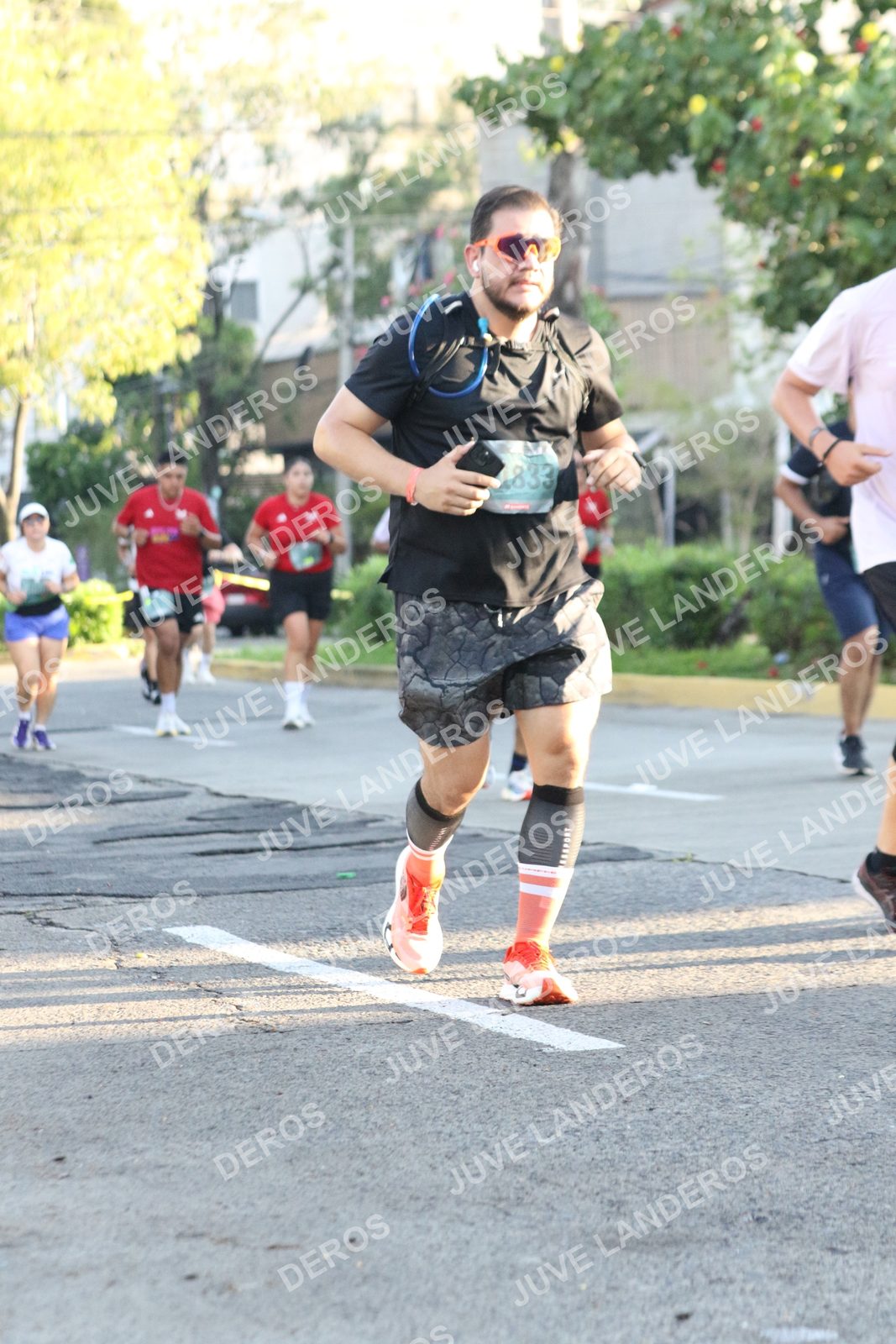 Foto de ADIDAS SPLITS GUADALAJARA 15K / 30K en Av. San Ignacio esquina Av. Ignacio L. Vallarta, Zapopan a las 07:51 · dorsal 1833