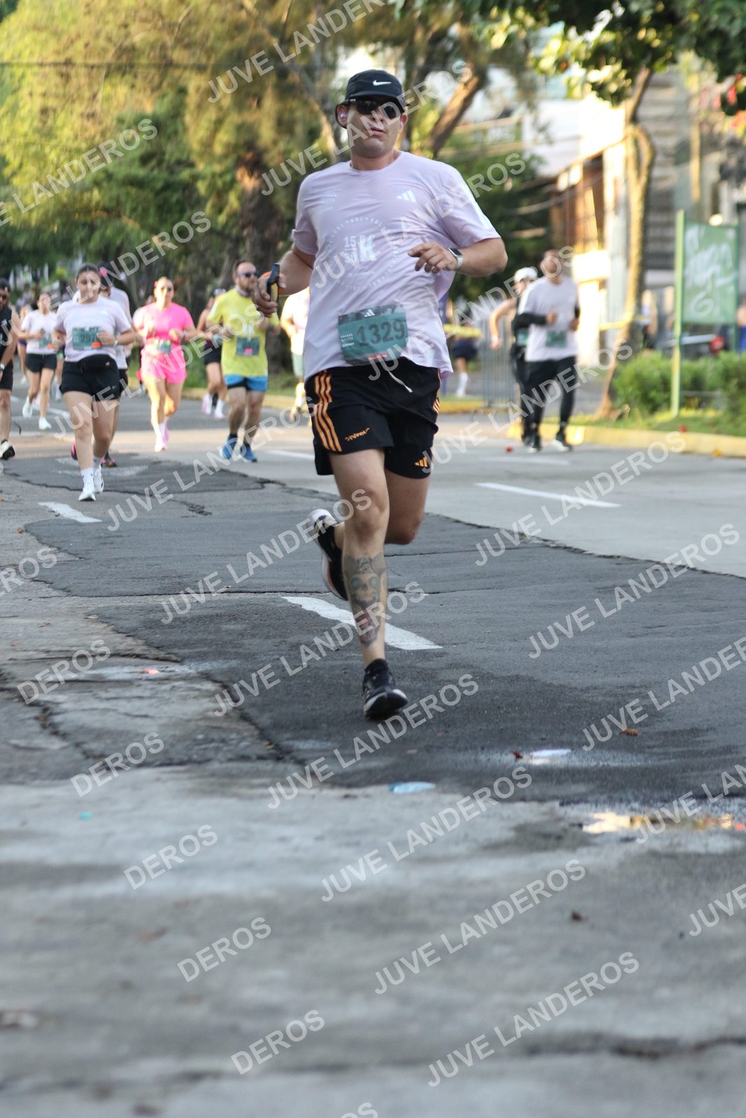 Foto de ADIDAS SPLITS GUADALAJARA 15K / 30K en Av. San Ignacio esquina Av. Ignacio L. Vallarta, Zapopan a las 07:18 · dorsal 1329, 30, 15