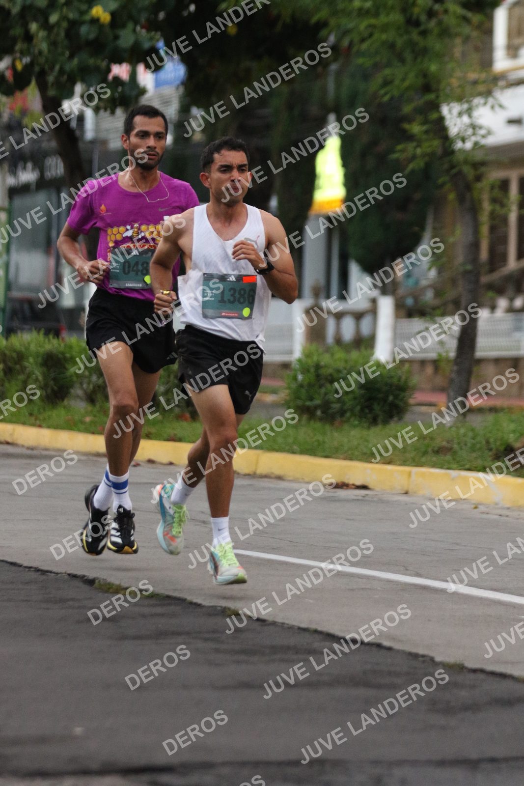 Foto de ADIDAS SPLITS GUADALAJARA 15K / 30K en Av. San Ignacio esquina Av. Ignacio L. Vallarta, Zapopan a las 06:46 · dorsal 1386, 48