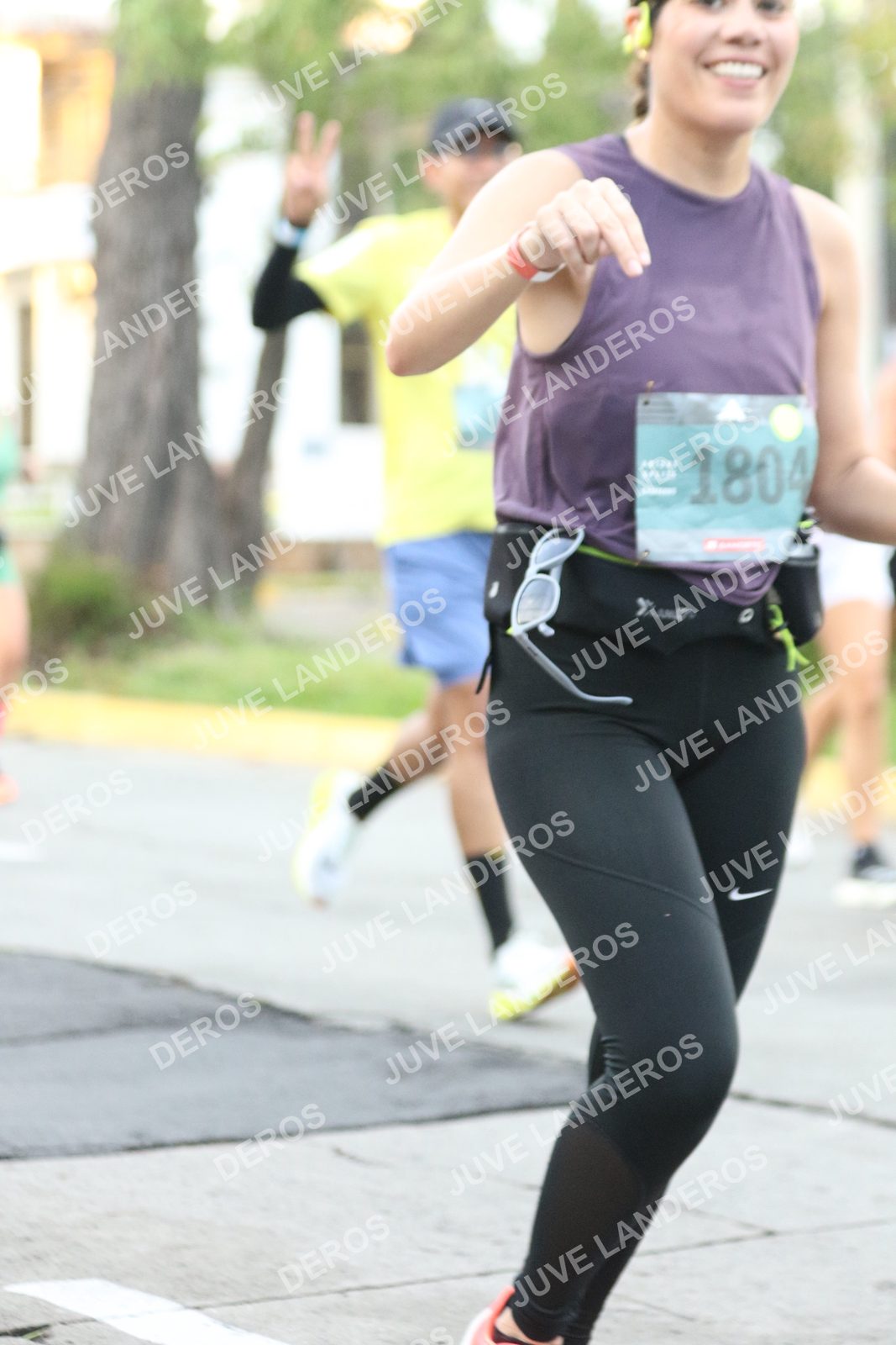 Foto de ADIDAS SPLITS GUADALAJARA 15K / 30K en Av. San Ignacio esquina Av. Ignacio L. Vallarta, Zapopan a las 07:06 · dorsal 1804