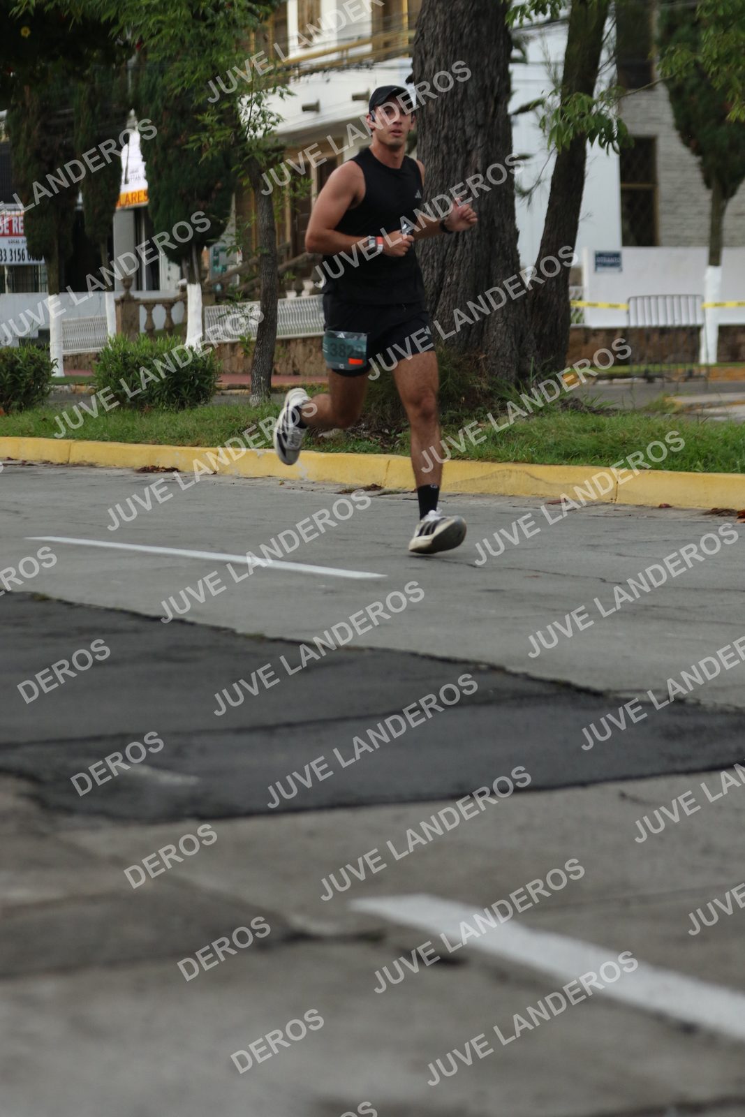Foto de ADIDAS SPLITS GUADALAJARA 15K / 30K en Av. San Ignacio esquina Av. Ignacio L. Vallarta, Zapopan a las 07:00 · dorsal 3156, 38