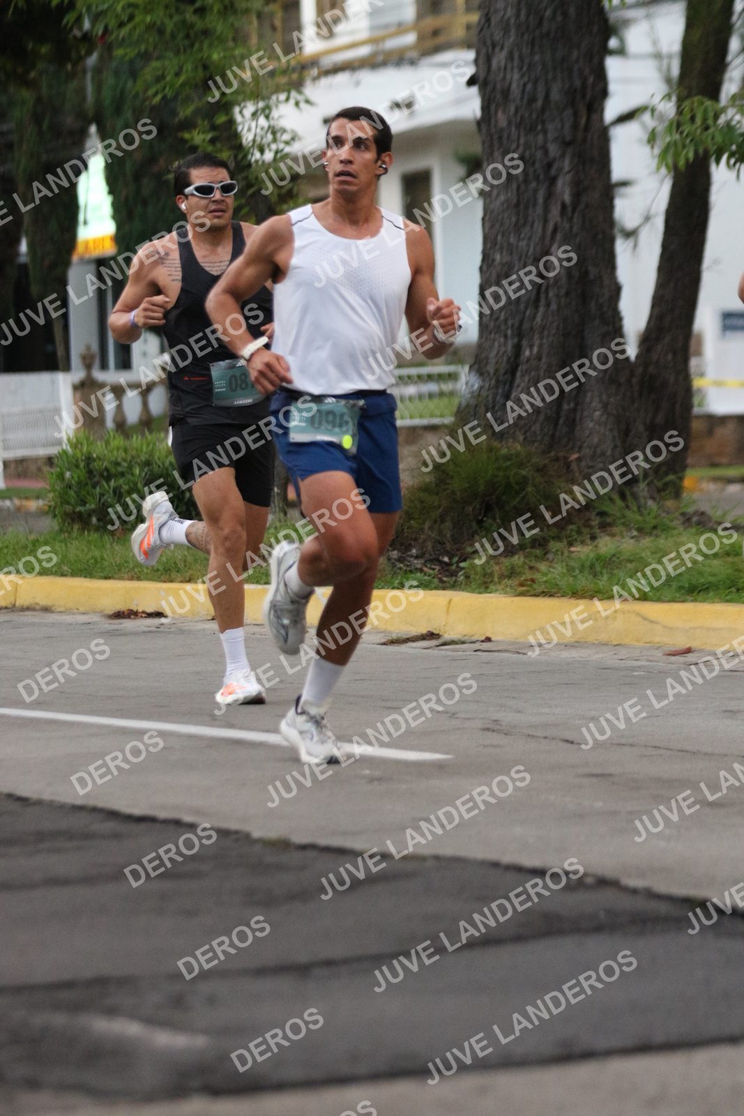 Foto de ADIDAS SPLITS GUADALAJARA 15K / 30K en Av. San Ignacio esquina Av. Ignacio L. Vallarta, Zapopan a las 06:46 · dorsal 96