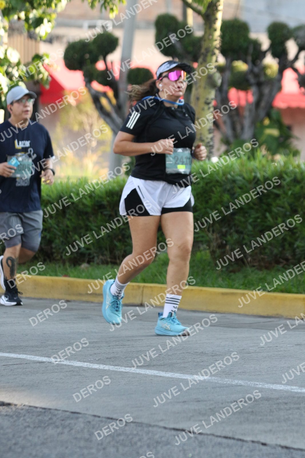 Foto de ADIDAS SPLITS GUADALAJARA 15K / 30K en Av. San Ignacio esquina Av. Ignacio L. Vallarta, Zapopan a las 07:51 · dorsal 2410