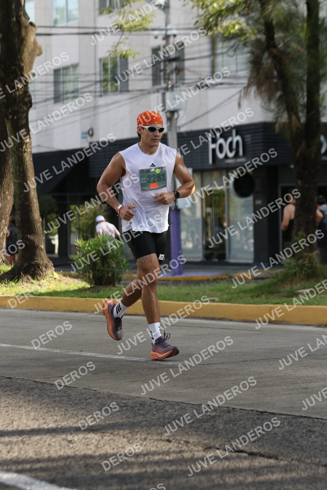Foto de ADIDAS SPLITS GUADALAJARA 15K / 30K en Av. San Ignacio esquina Av. Ignacio L. Vallarta, Zapopan a las 08:45 · dorsal 2281
