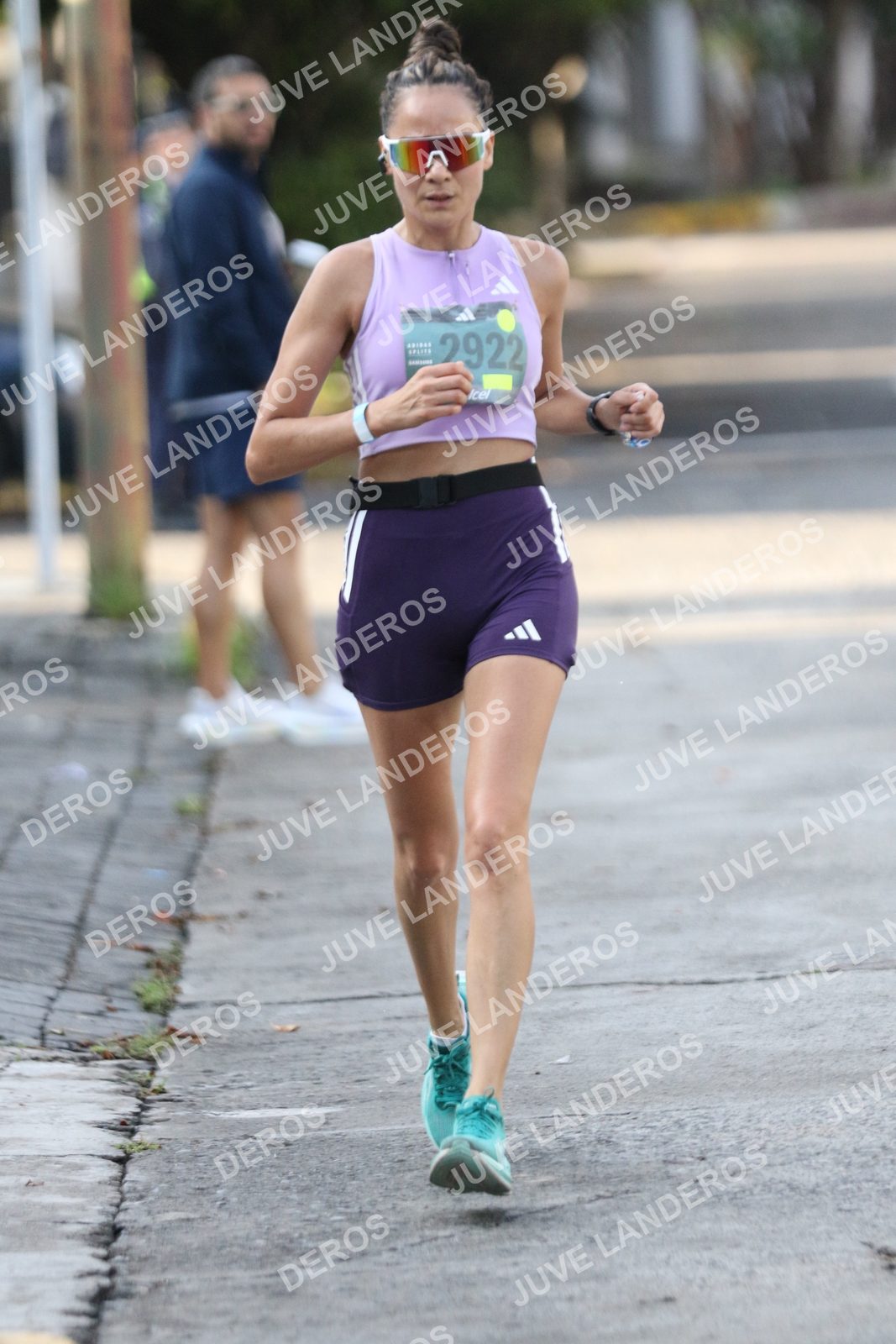 Foto de ADIDAS SPLITS GUADALAJARA 15K / 30K en Av. San Ignacio esquina Av. Ignacio L. Vallarta, Zapopan a las 08:18 · dorsal 2922