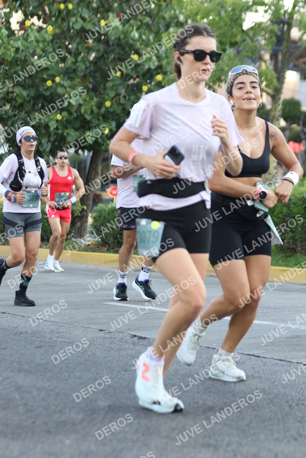 Foto de ADIDAS SPLITS GUADALAJARA 15K / 30K en Av. San Ignacio esquina Av. Ignacio L. Vallarta, Zapopan a las 07:37 · dorsal 3079, 365