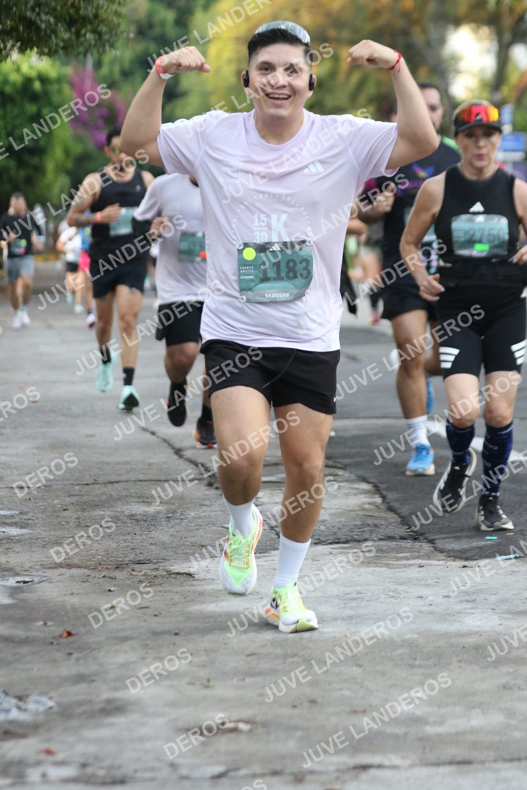 Foto de ADIDAS SPLITS GUADALAJARA 15K / 30K en Av. San Ignacio esquina Av. Ignacio L. Vallarta, Zapopan a las 07:08 · dorsal 1183, 15, 30