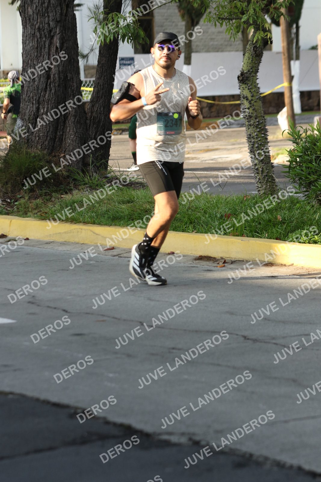Foto de ADIDAS SPLITS GUADALAJARA 15K / 30K en Av. San Ignacio esquina Av. Ignacio L. Vallarta, Zapopan a las 08:13 · dorsal 2347