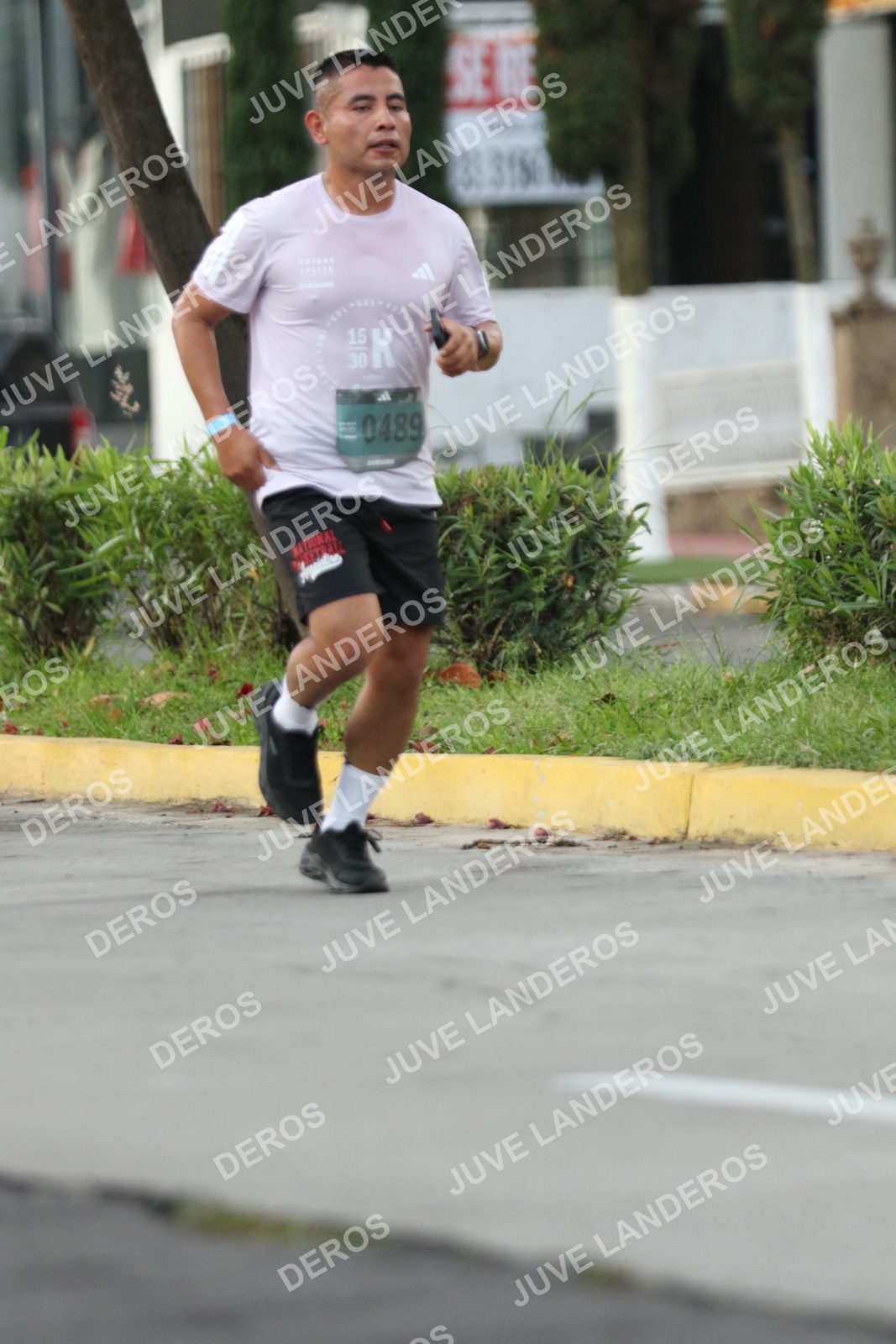 Foto de ADIDAS SPLITS GUADALAJARA 15K / 30K en Av. San Ignacio esquina Av. Ignacio L. Vallarta, Zapopan a las 07:01 · dorsal 489, 15, 30