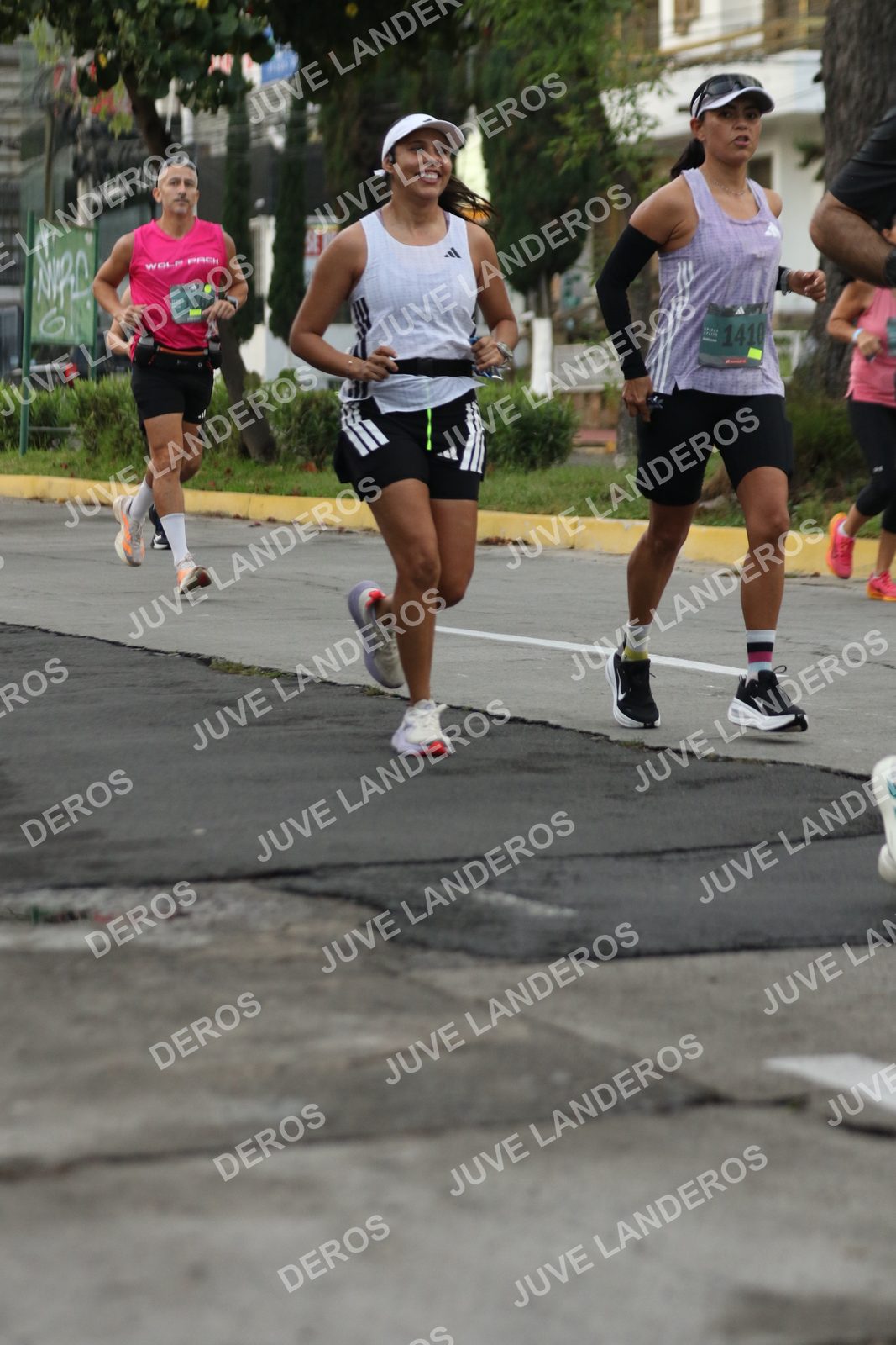 Foto de ADIDAS SPLITS GUADALAJARA 15K / 30K en Av. San Ignacio esquina Av. Ignacio L. Vallarta, Zapopan a las 06:59 · dorsal 1410