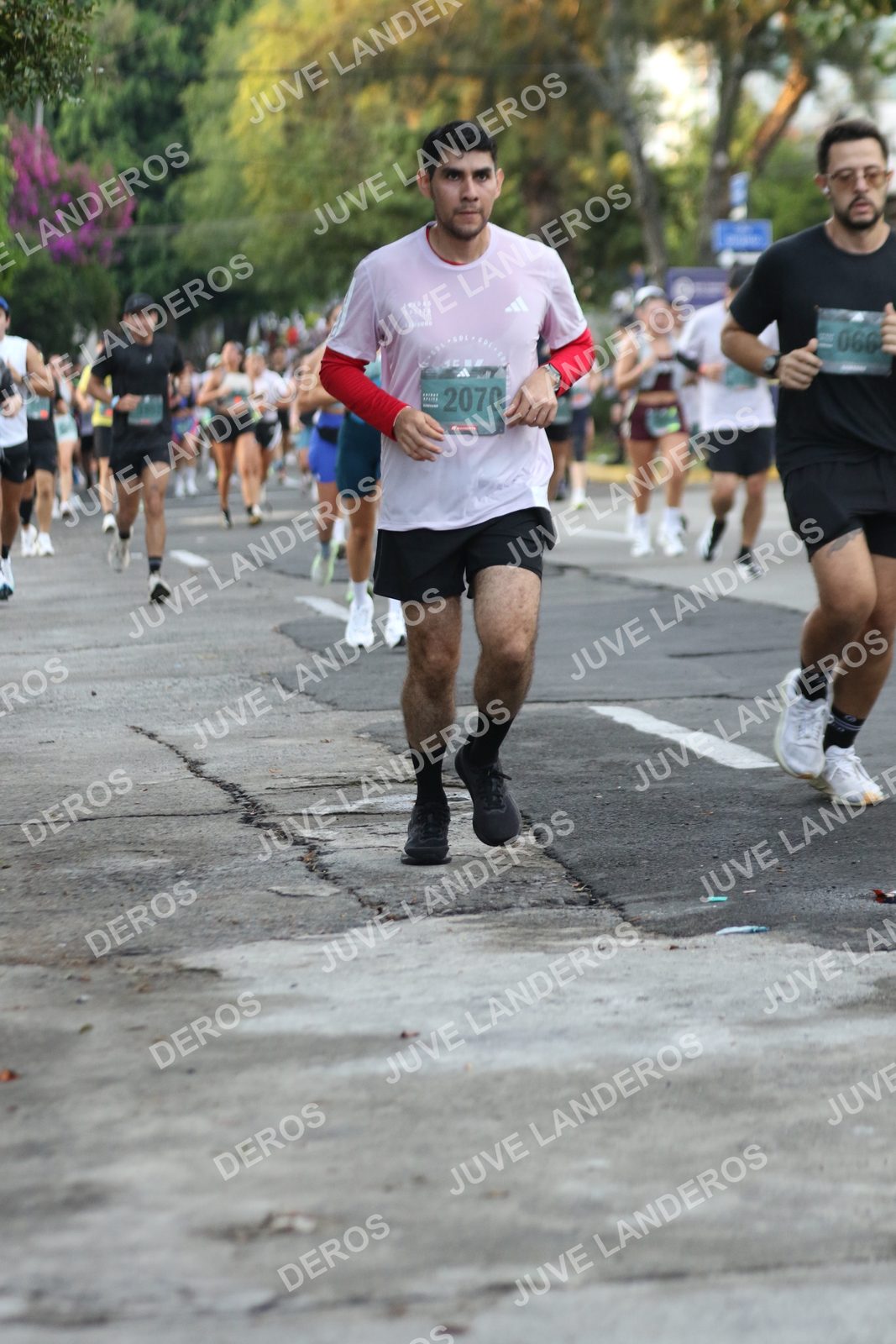 Foto de ADIDAS SPLITS GUADALAJARA 15K / 30K en Av. San Ignacio esquina Av. Ignacio L. Vallarta, Zapopan a las 07:08 · dorsal 2070, 66