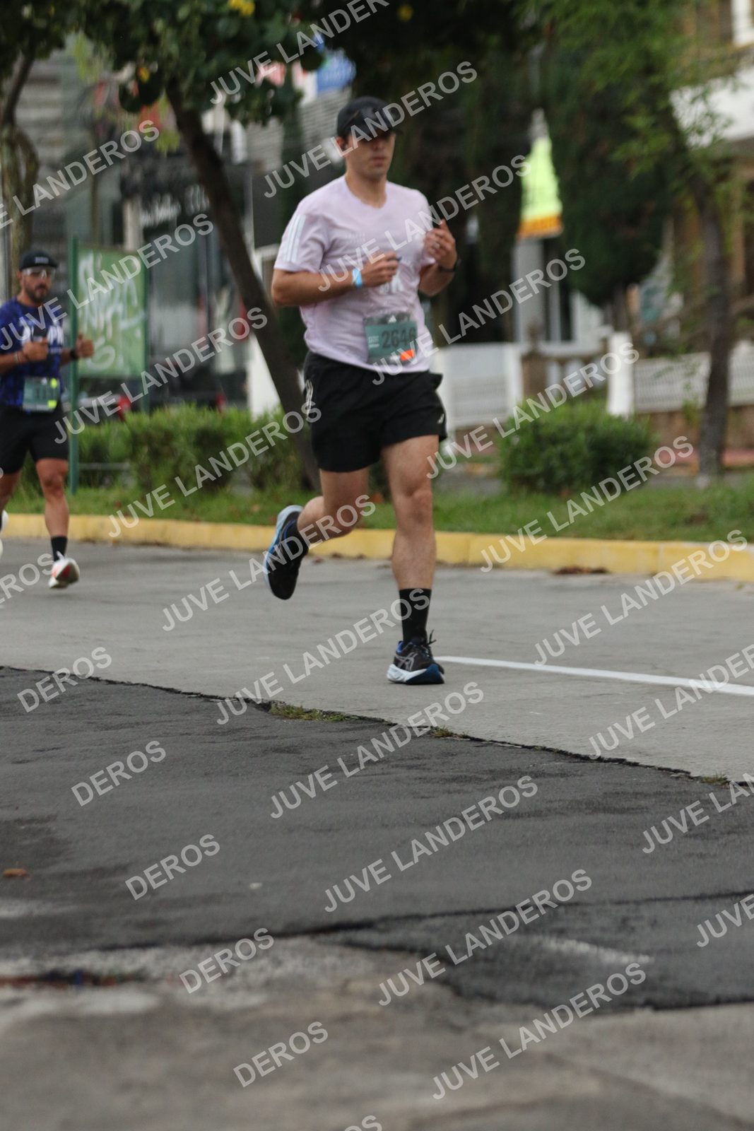 Foto de ADIDAS SPLITS GUADALAJARA 15K / 30K en Av. San Ignacio esquina Av. Ignacio L. Vallarta, Zapopan a las 06:55 · dorsal 2646