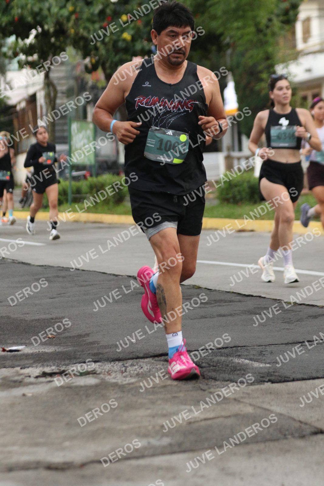 Foto de ADIDAS SPLITS GUADALAJARA 15K / 30K en Av. San Ignacio esquina Av. Ignacio L. Vallarta, Zapopan a las 06:54 · dorsal 1063, 346