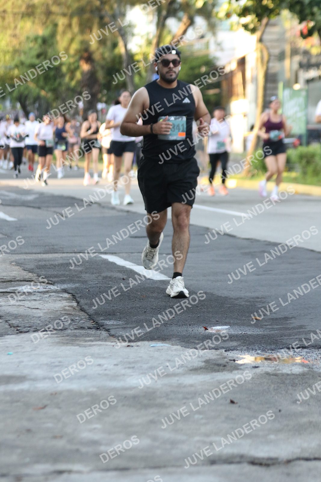 Foto de ADIDAS SPLITS GUADALAJARA 15K / 30K en Av. San Ignacio esquina Av. Ignacio L. Vallarta, Zapopan a las 07:18 · dorsal 341