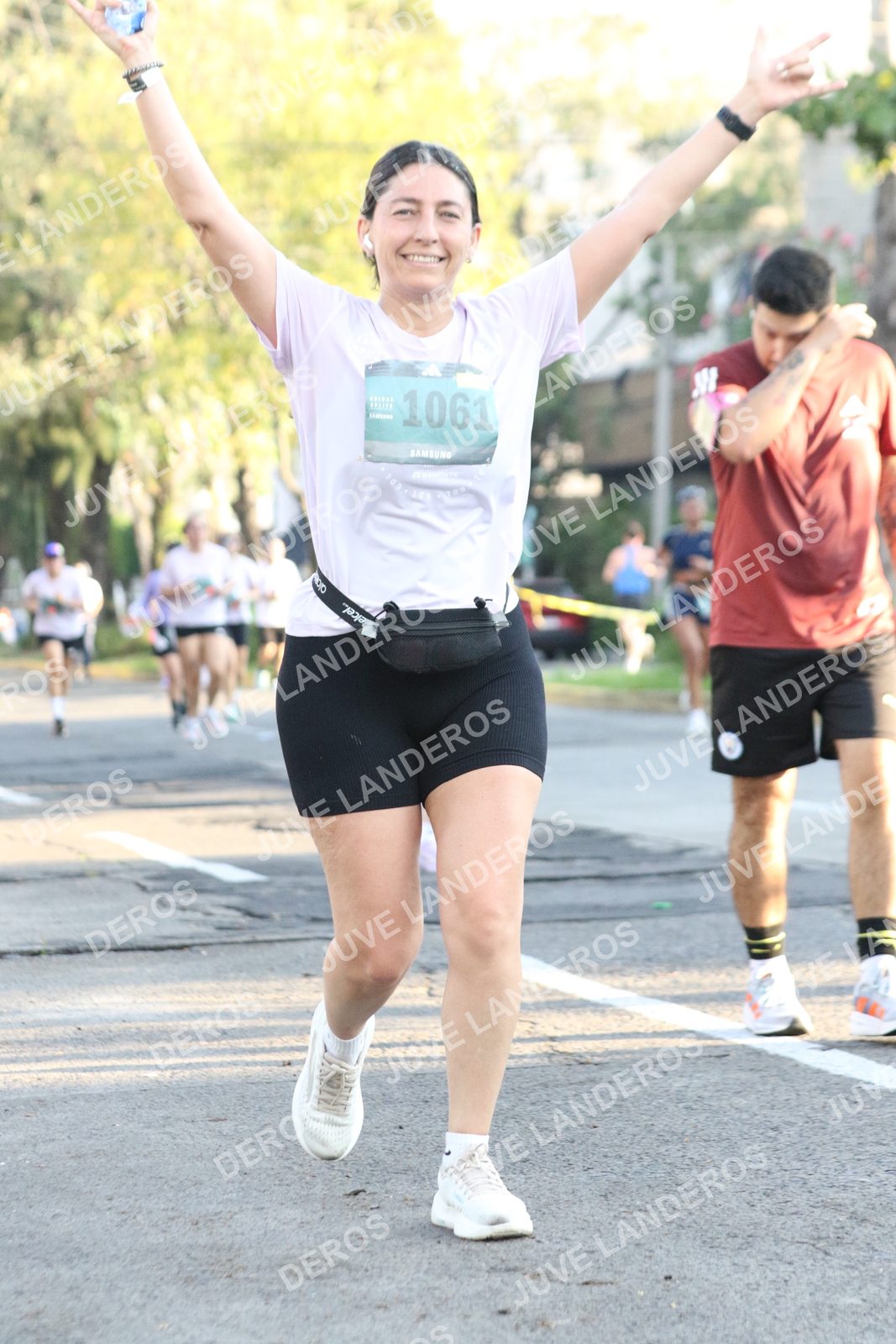 Foto de ADIDAS SPLITS GUADALAJARA 15K / 30K en Av. San Ignacio esquina Av. Ignacio L. Vallarta, Zapopan a las 07:53 · dorsal 1061