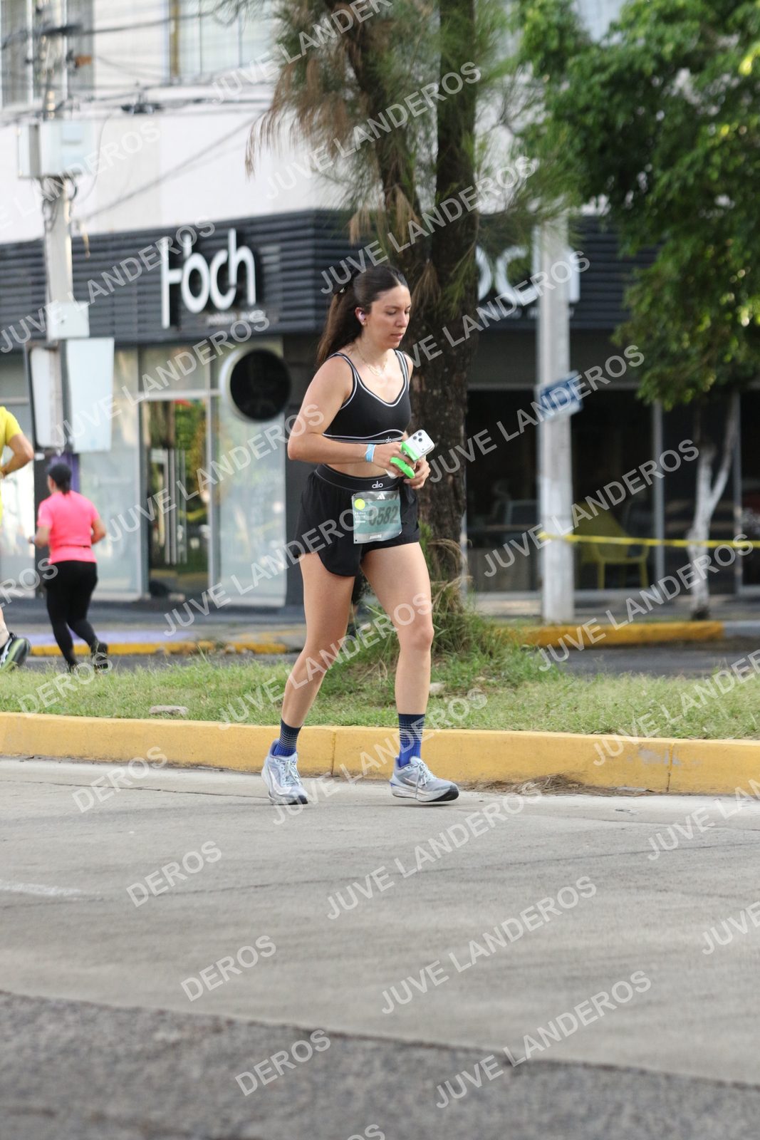 Foto de ADIDAS SPLITS GUADALAJARA 15K / 30K en Av. San Ignacio esquina Av. Ignacio L. Vallarta, Zapopan a las 08:37 · dorsal 582