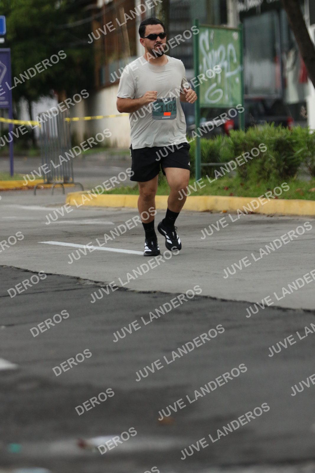 Foto de ADIDAS SPLITS GUADALAJARA 15K / 30K en Av. San Ignacio esquina Av. Ignacio L. Vallarta, Zapopan a las 06:57 · dorsal 1192