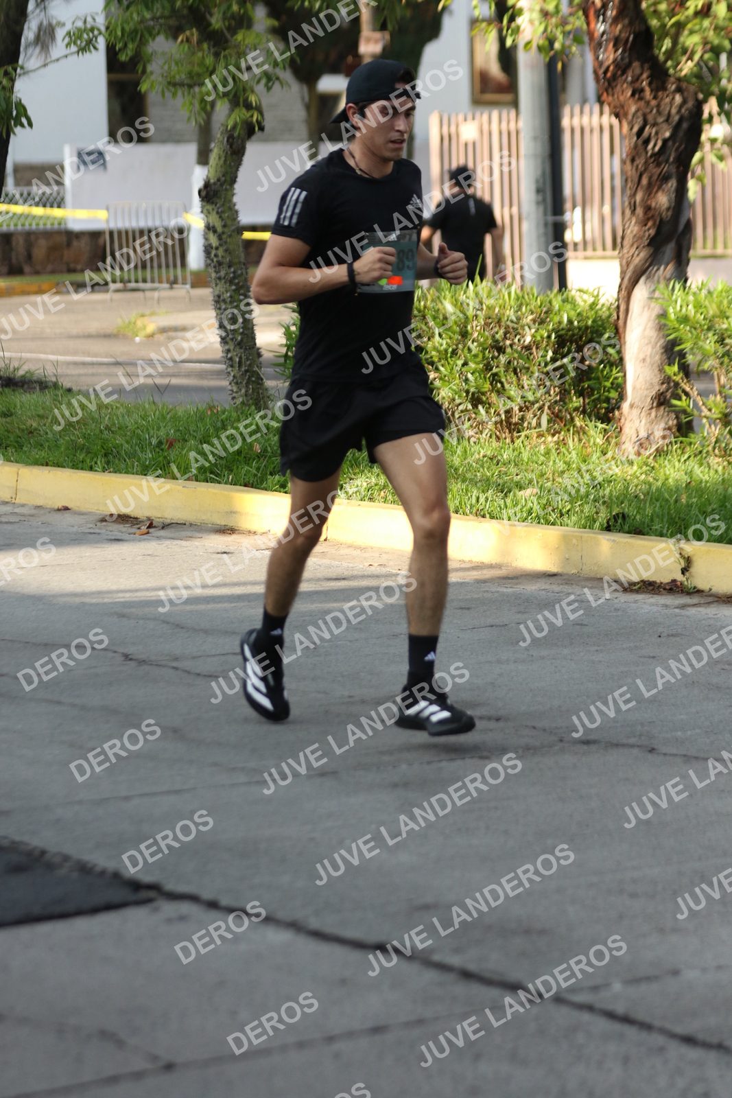 Foto de ADIDAS SPLITS GUADALAJARA 15K / 30K en Av. San Ignacio esquina Av. Ignacio L. Vallarta, Zapopan a las 08:17 · dorsal 89