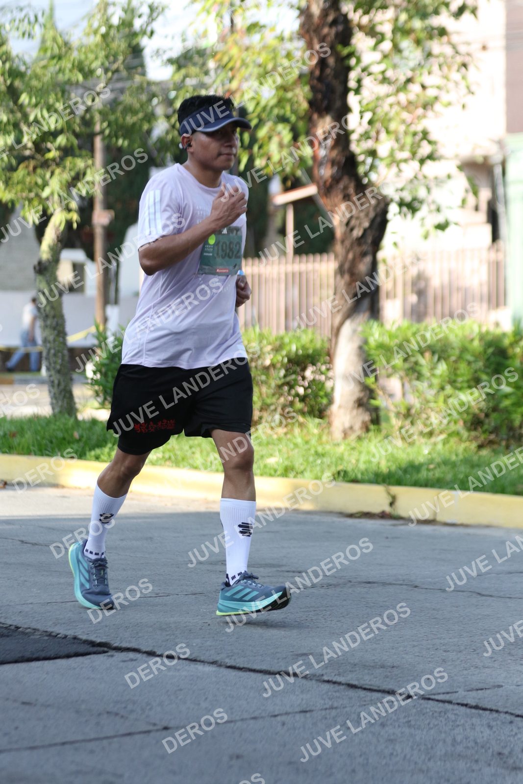 Foto de ADIDAS SPLITS GUADALAJARA 15K / 30K en Av. San Ignacio esquina Av. Ignacio L. Vallarta, Zapopan a las 08:25 · dorsal 1982