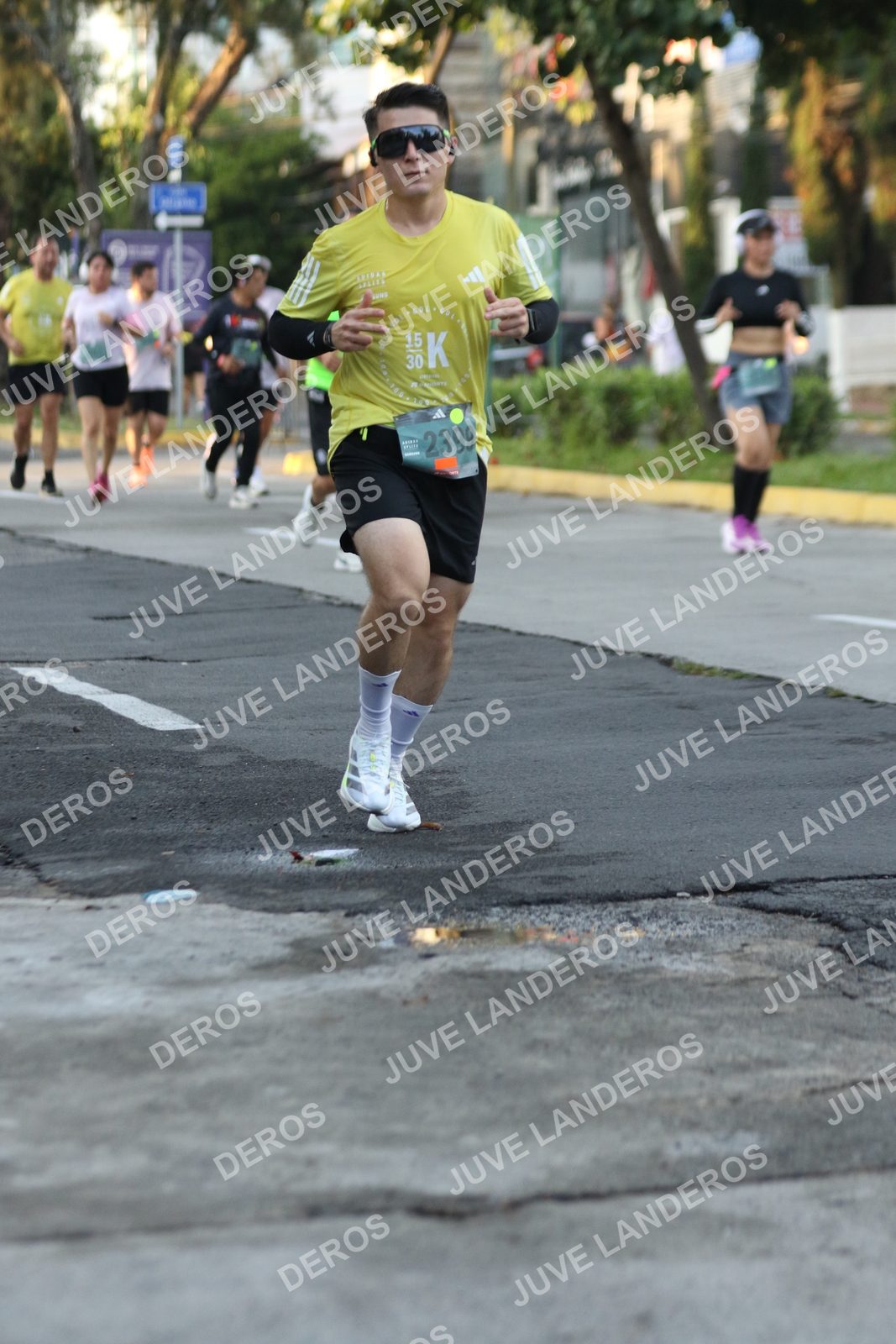 Foto de ADIDAS SPLITS GUADALAJARA 15K / 30K en Av. San Ignacio esquina Av. Ignacio L. Vallarta, Zapopan a las 07:14 · dorsal 2399, 15