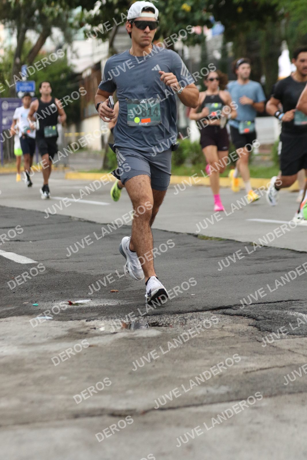 Foto de ADIDAS SPLITS GUADALAJARA 15K / 30K en Av. San Ignacio esquina Av. Ignacio L. Vallarta, Zapopan a las 06:54 · dorsal 2814