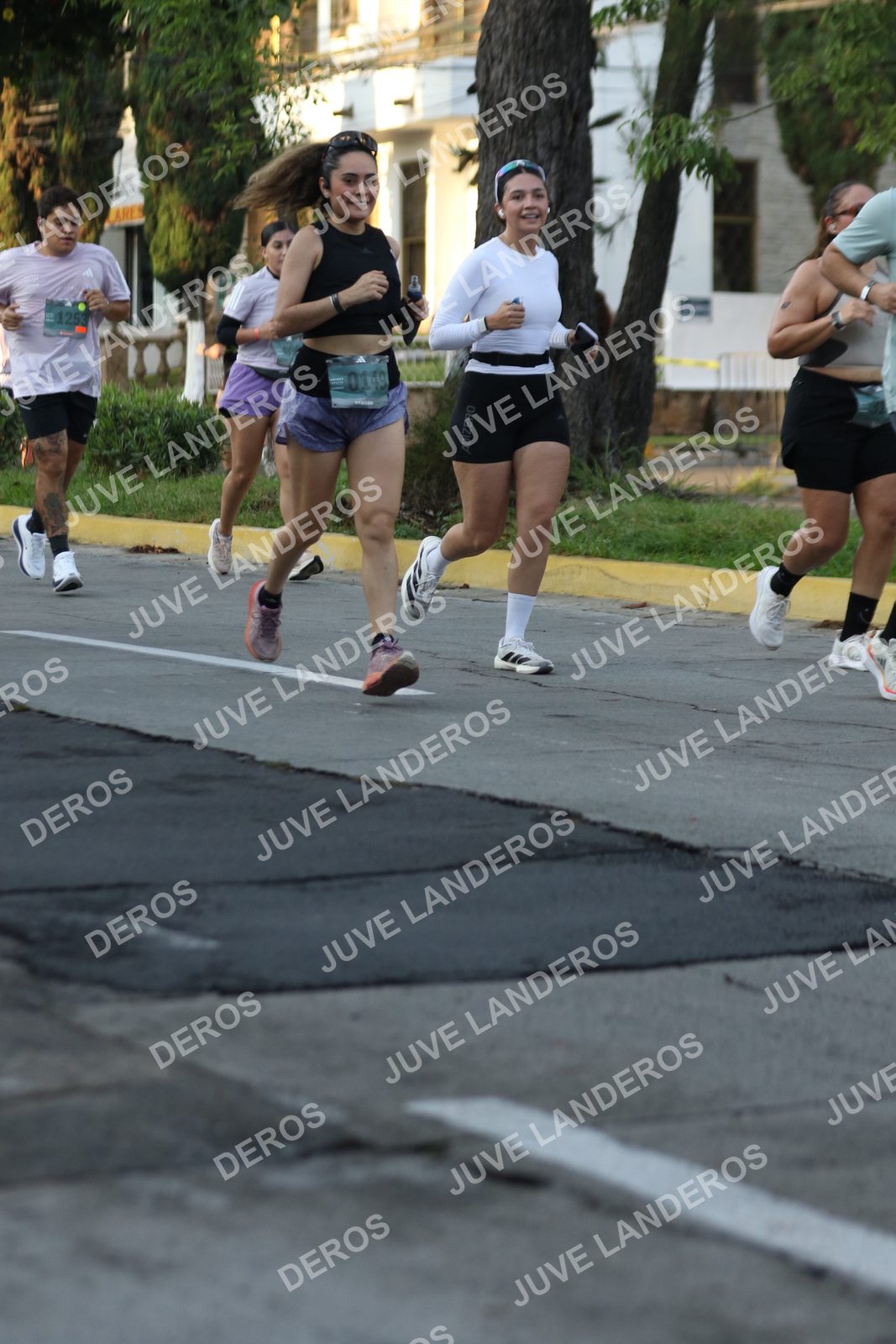 Foto de ADIDAS SPLITS GUADALAJARA 15K / 30K en Av. San Ignacio esquina Av. Ignacio L. Vallarta, Zapopan a las 07:19 · dorsal 1253