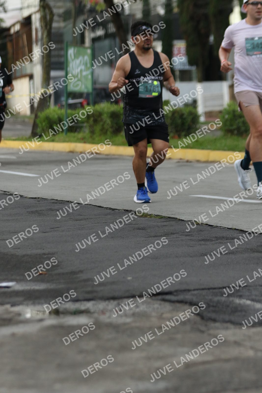 Foto de ADIDAS SPLITS GUADALAJARA 15K / 30K en Av. San Ignacio esquina Av. Ignacio L. Vallarta, Zapopan a las 07:01 · dorsal 1761
