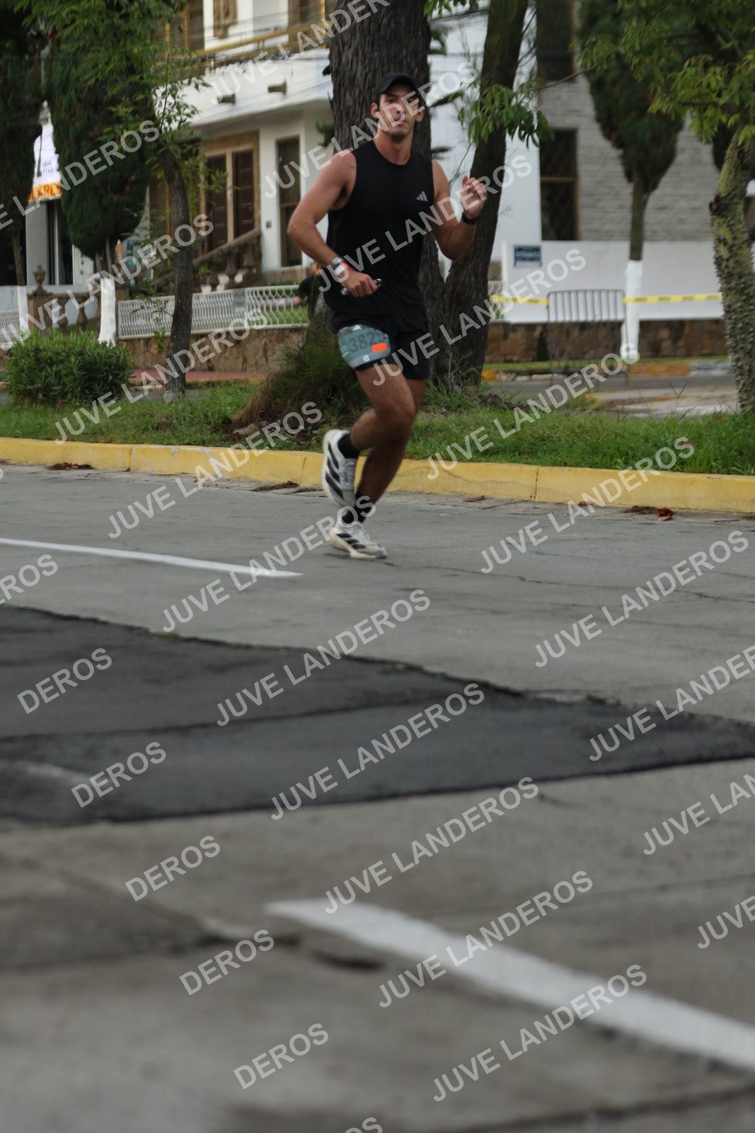 Foto de ADIDAS SPLITS GUADALAJARA 15K / 30K en Av. San Ignacio esquina Av. Ignacio L. Vallarta, Zapopan a las 07:00 · dorsal 382