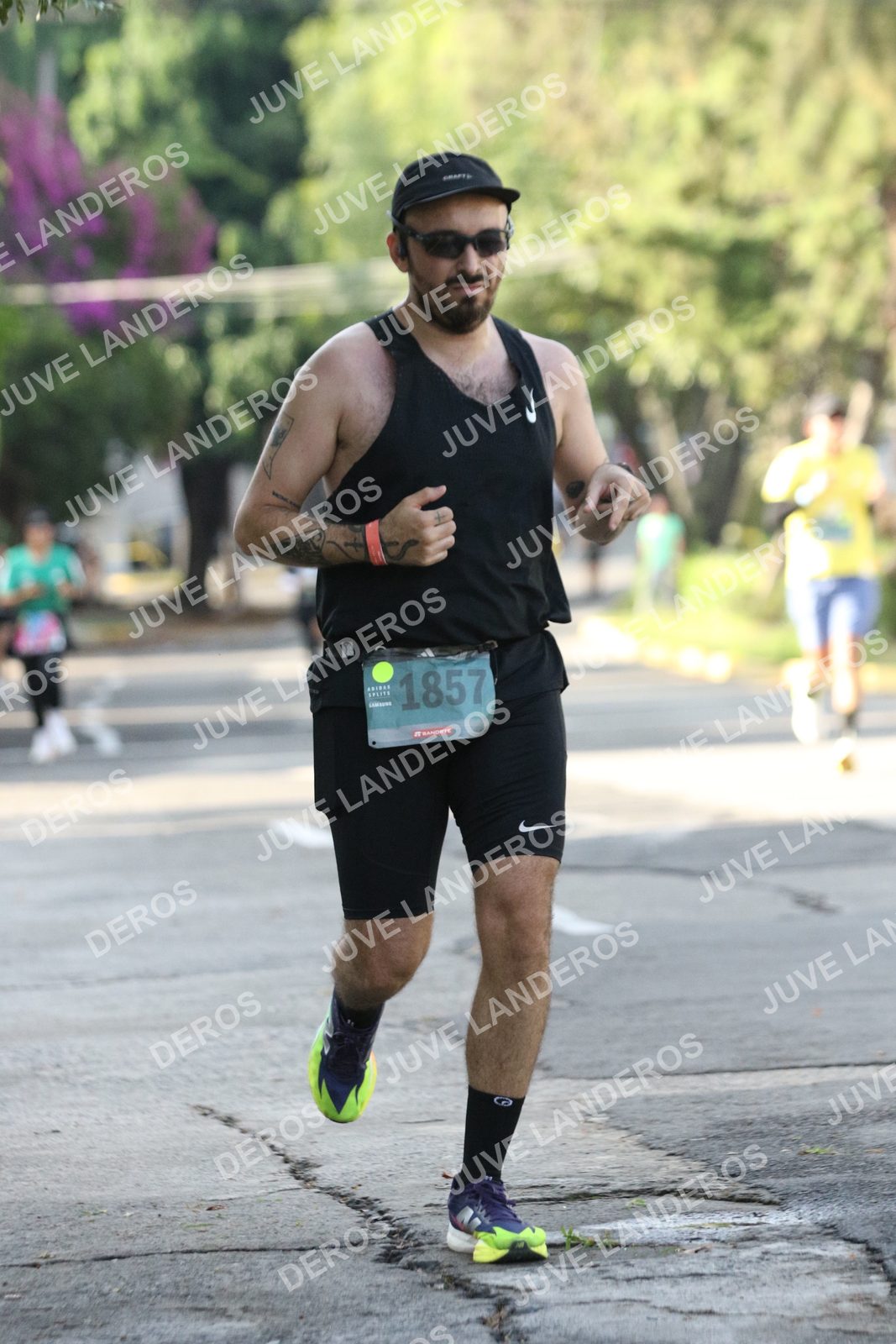 Foto de ADIDAS SPLITS GUADALAJARA 15K / 30K en Av. San Ignacio esquina Av. Ignacio L. Vallarta, Zapopan a las 08:29 · dorsal 1857