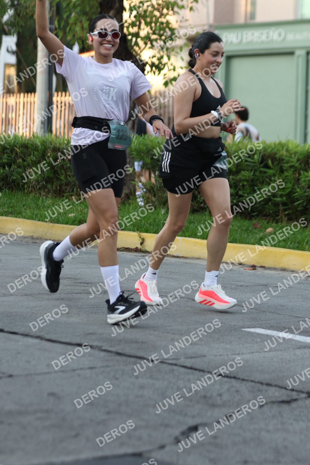 Foto de ADIDAS SPLITS GUADALAJARA 15K / 30K en Av. San Ignacio esquina Av. Ignacio L. Vallarta, Zapopan a las 07:18 · dorsal 30, 1294, 15