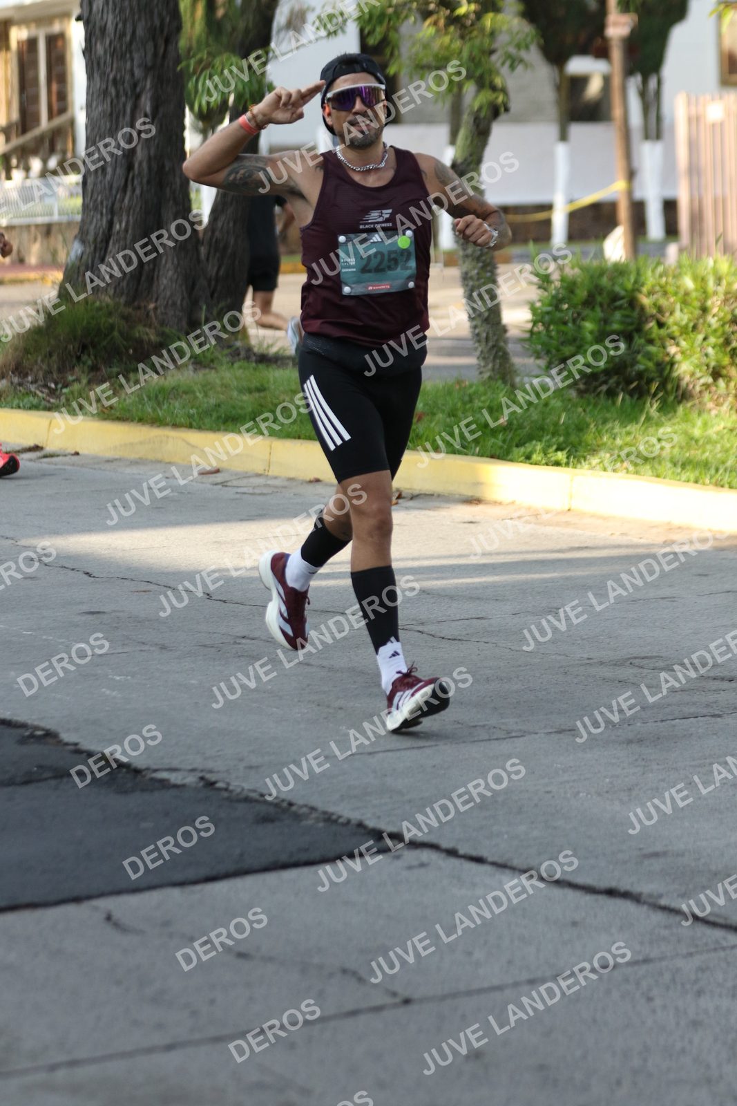 Foto de ADIDAS SPLITS GUADALAJARA 15K / 30K en Av. San Ignacio esquina Av. Ignacio L. Vallarta, Zapopan a las 08:19 · dorsal 2252