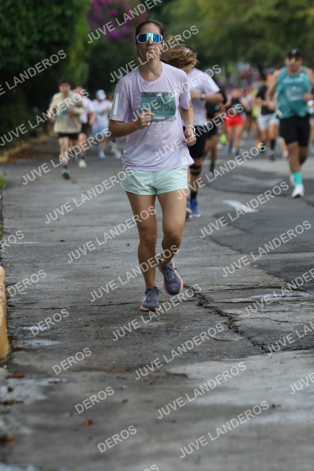 Foto de ADIDAS SPLITS GUADALAJARA 15K / 30K en Av. San Ignacio esquina Av. Ignacio L. Vallarta, Zapopan a las 07:08 · dorsal 1062