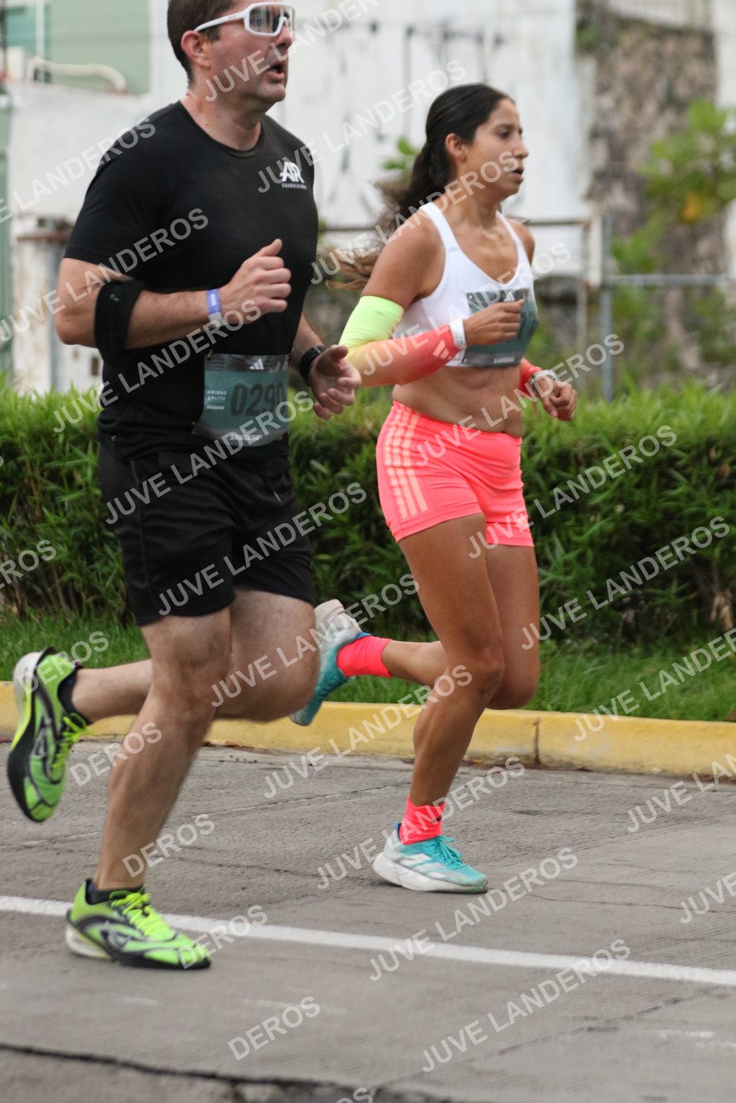 Foto de ADIDAS SPLITS GUADALAJARA 15K / 30K en Av. San Ignacio esquina Av. Ignacio L. Vallarta, Zapopan a las 06:48 · dorsal 290