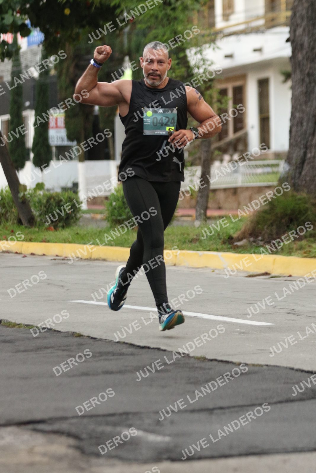 Foto de ADIDAS SPLITS GUADALAJARA 15K / 30K en Av. San Ignacio esquina Av. Ignacio L. Vallarta, Zapopan a las 06:52 · dorsal 424