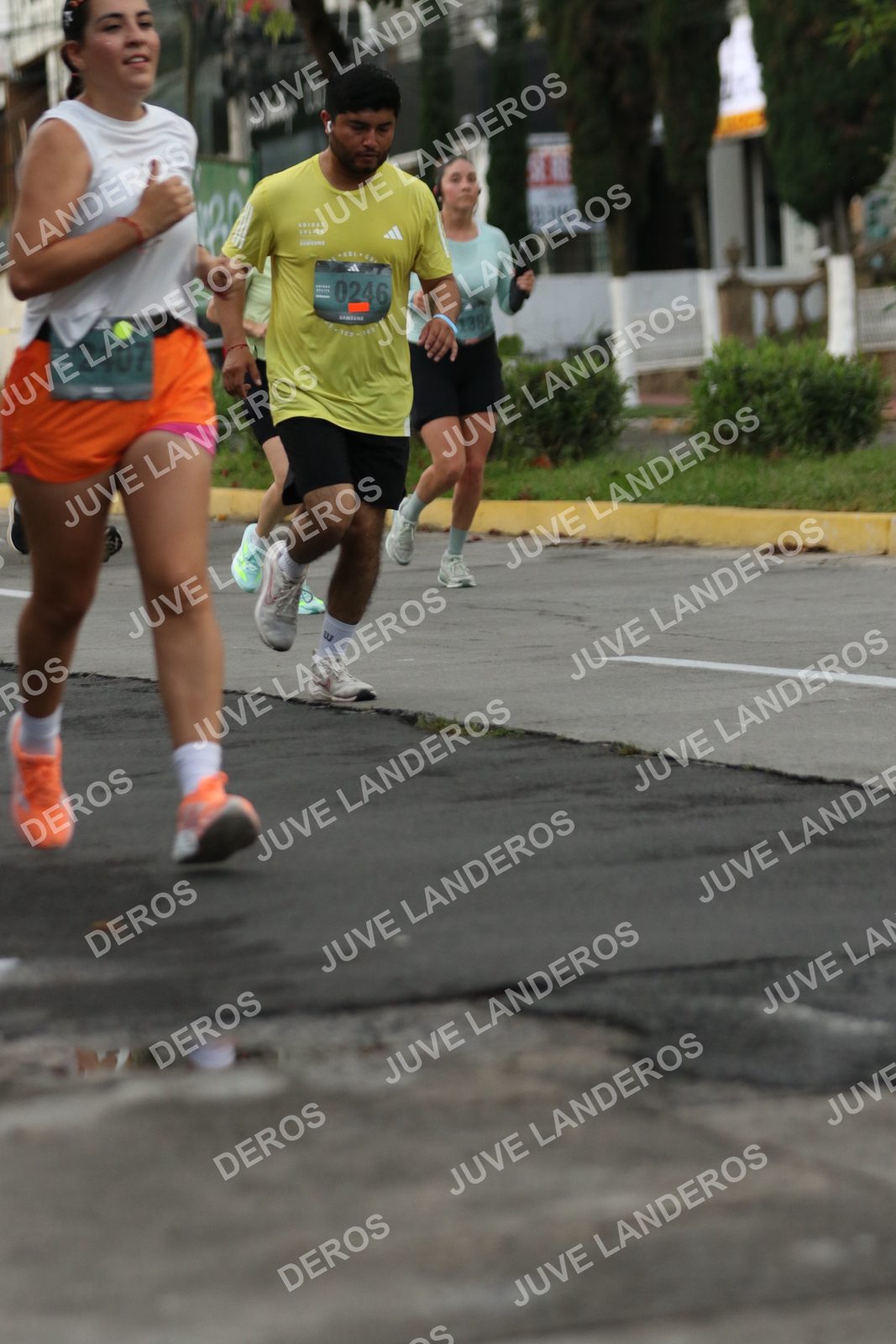Foto de ADIDAS SPLITS GUADALAJARA 15K / 30K en Av. San Ignacio esquina Av. Ignacio L. Vallarta, Zapopan a las 06:58 · dorsal 2407, 246