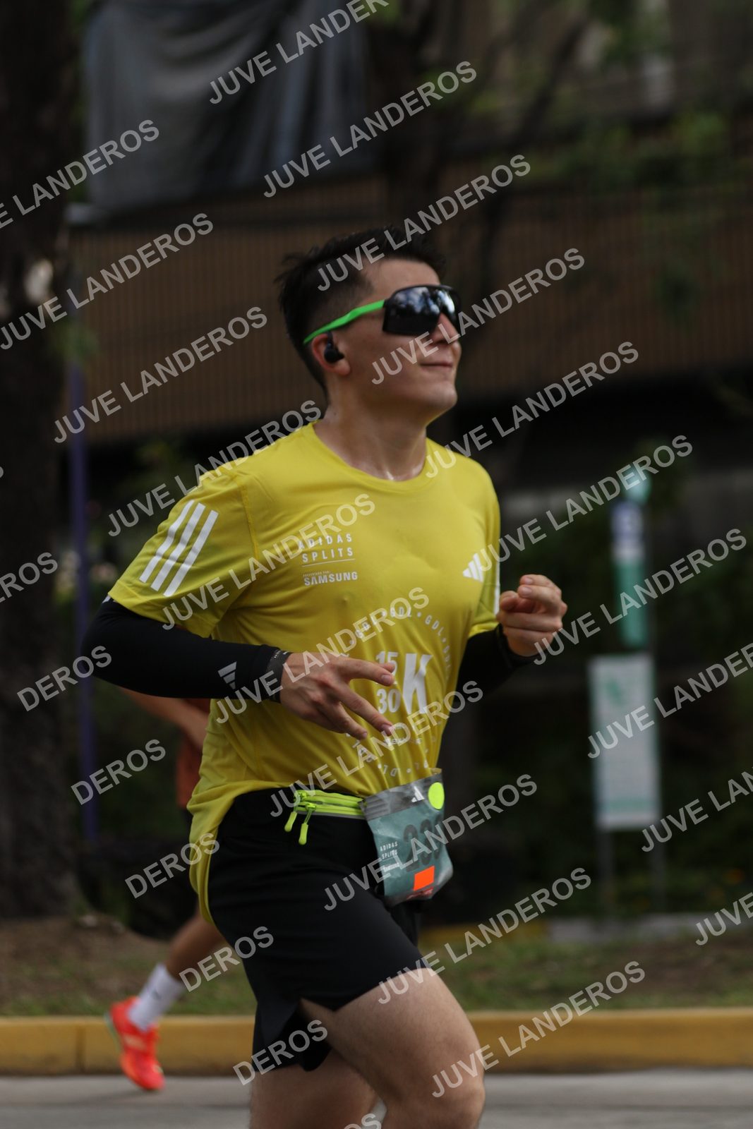 Foto de ADIDAS SPLITS GUADALAJARA 15K / 30K en Av. San Ignacio esquina Av. Ignacio L. Vallarta, Zapopan a las 09:06 · dorsal 239, 30, 15