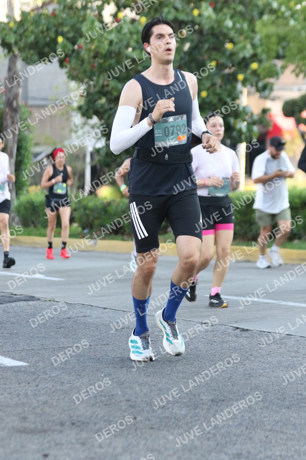 Foto de ADIDAS SPLITS GUADALAJARA 15K / 30K en Av. San Ignacio esquina Av. Ignacio L. Vallarta, Zapopan a las 07:42 · dorsal 792