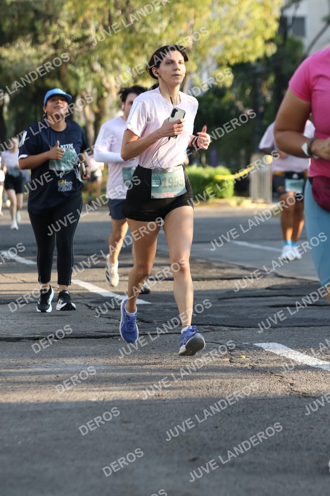 Foto de ADIDAS SPLITS GUADALAJARA 15K / 30K en Av. San Ignacio esquina Av. Ignacio L. Vallarta, Zapopan a las 07:54 · dorsal 1995