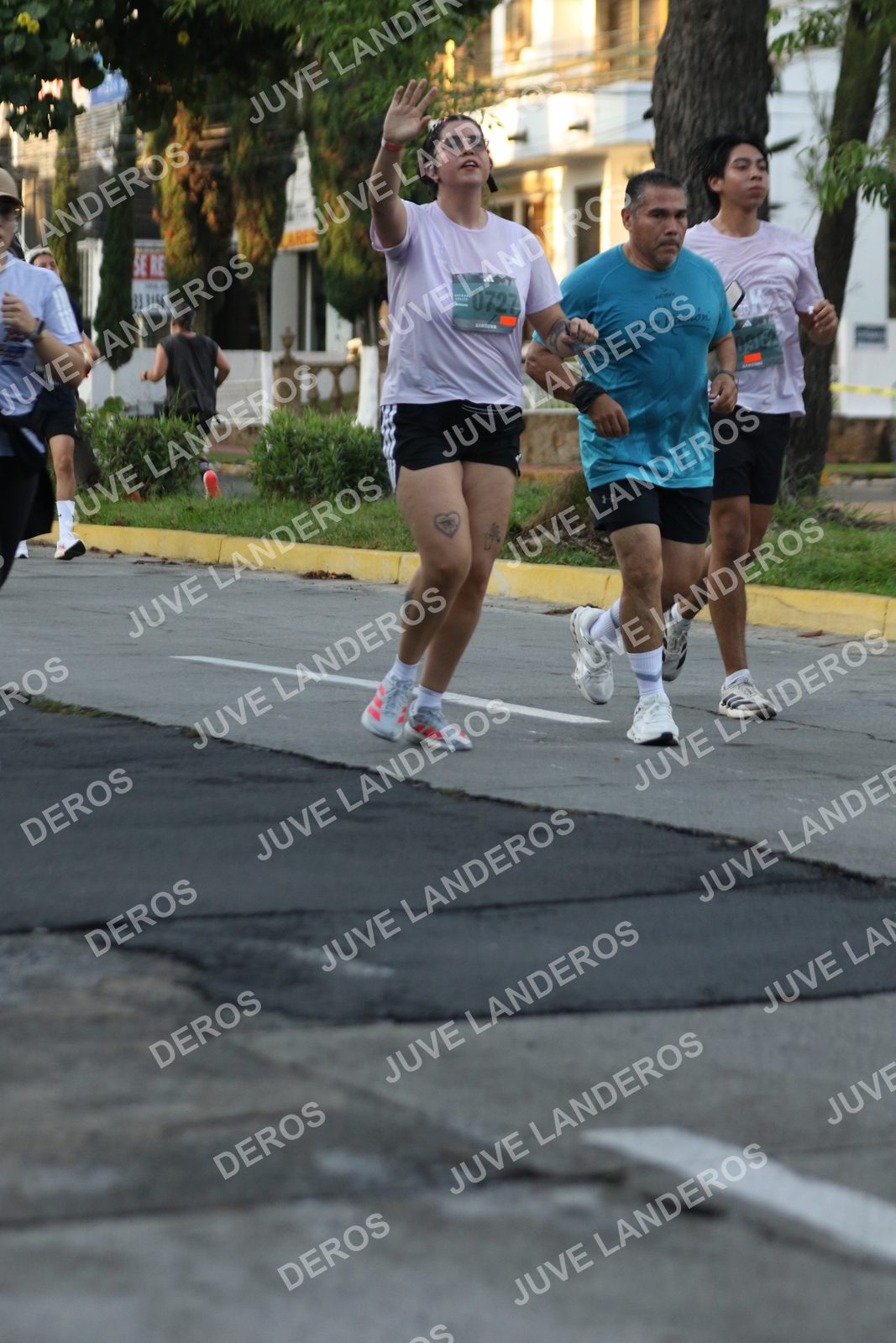Foto de ADIDAS SPLITS GUADALAJARA 15K / 30K en Av. San Ignacio esquina Av. Ignacio L. Vallarta, Zapopan a las 07:14 · dorsal 727