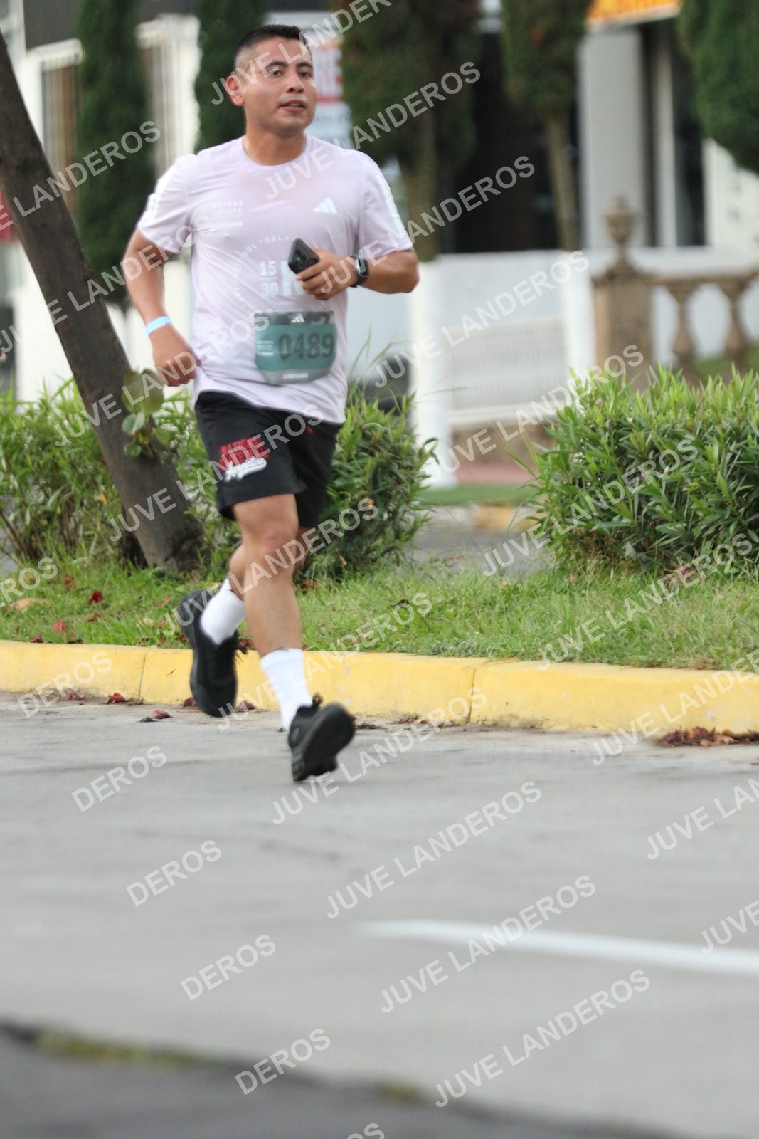 Foto de ADIDAS SPLITS GUADALAJARA 15K / 30K en Av. San Ignacio esquina Av. Ignacio L. Vallarta, Zapopan a las 07:01 · dorsal 489, 15, 30