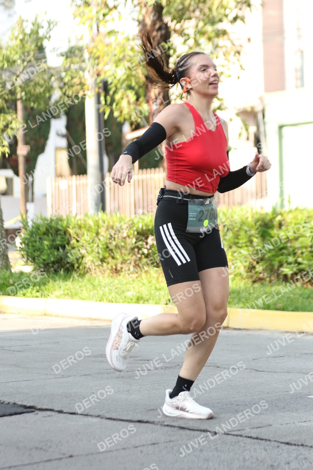 Foto de ADIDAS SPLITS GUADALAJARA 15K / 30K en Av. San Ignacio esquina Av. Ignacio L. Vallarta, Zapopan a las 08:27 · dorsal 2760