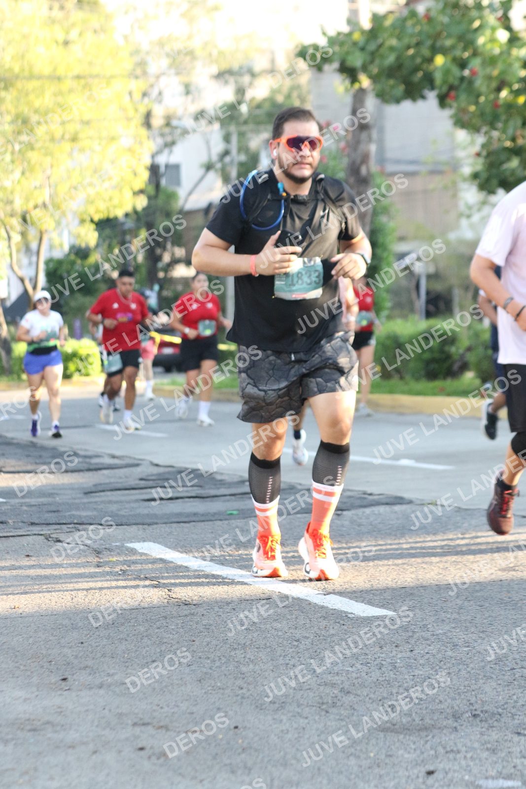 Foto de ADIDAS SPLITS GUADALAJARA 15K / 30K en Av. San Ignacio esquina Av. Ignacio L. Vallarta, Zapopan a las 07:51 · dorsal 1833